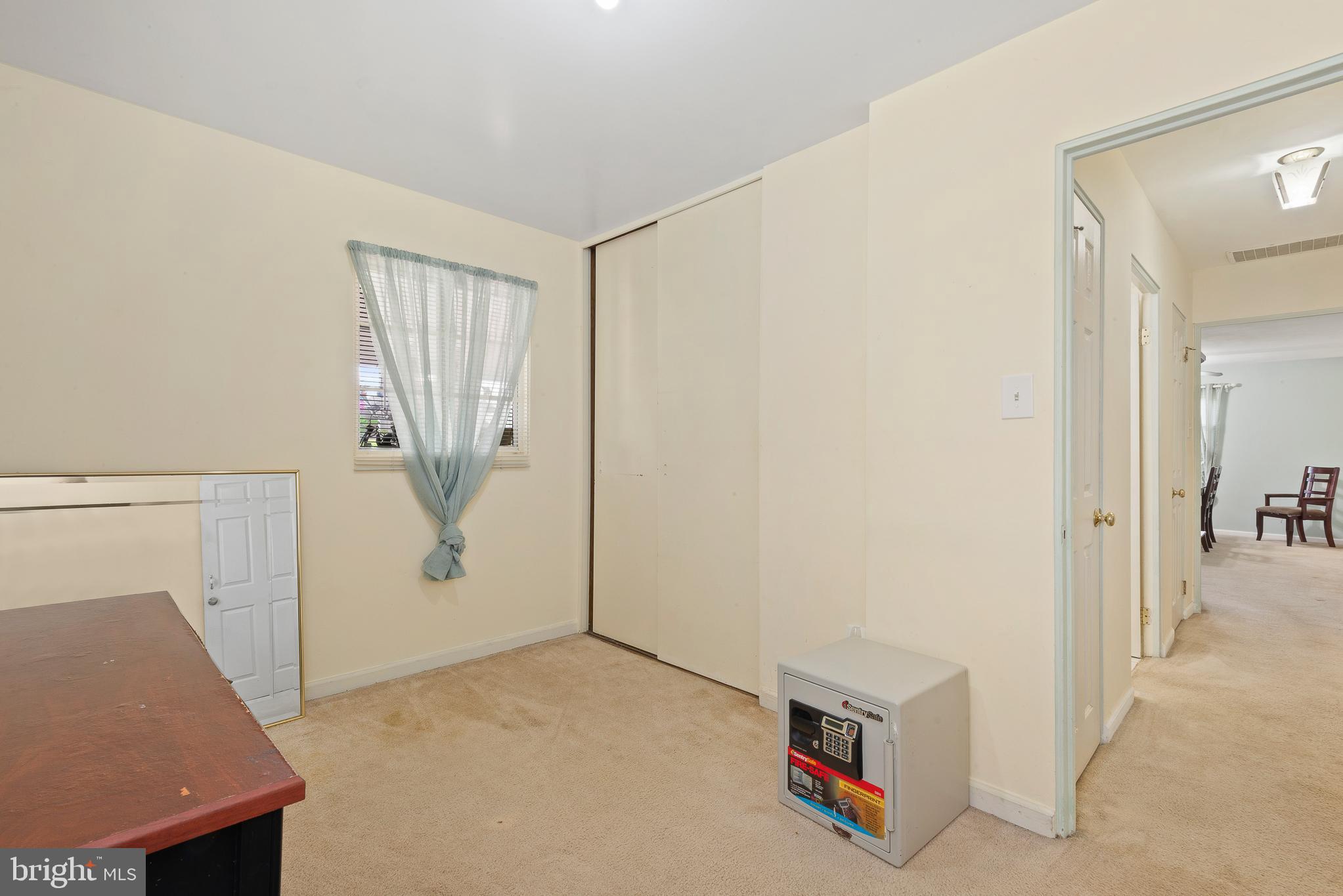 ROCKLAND - Residential