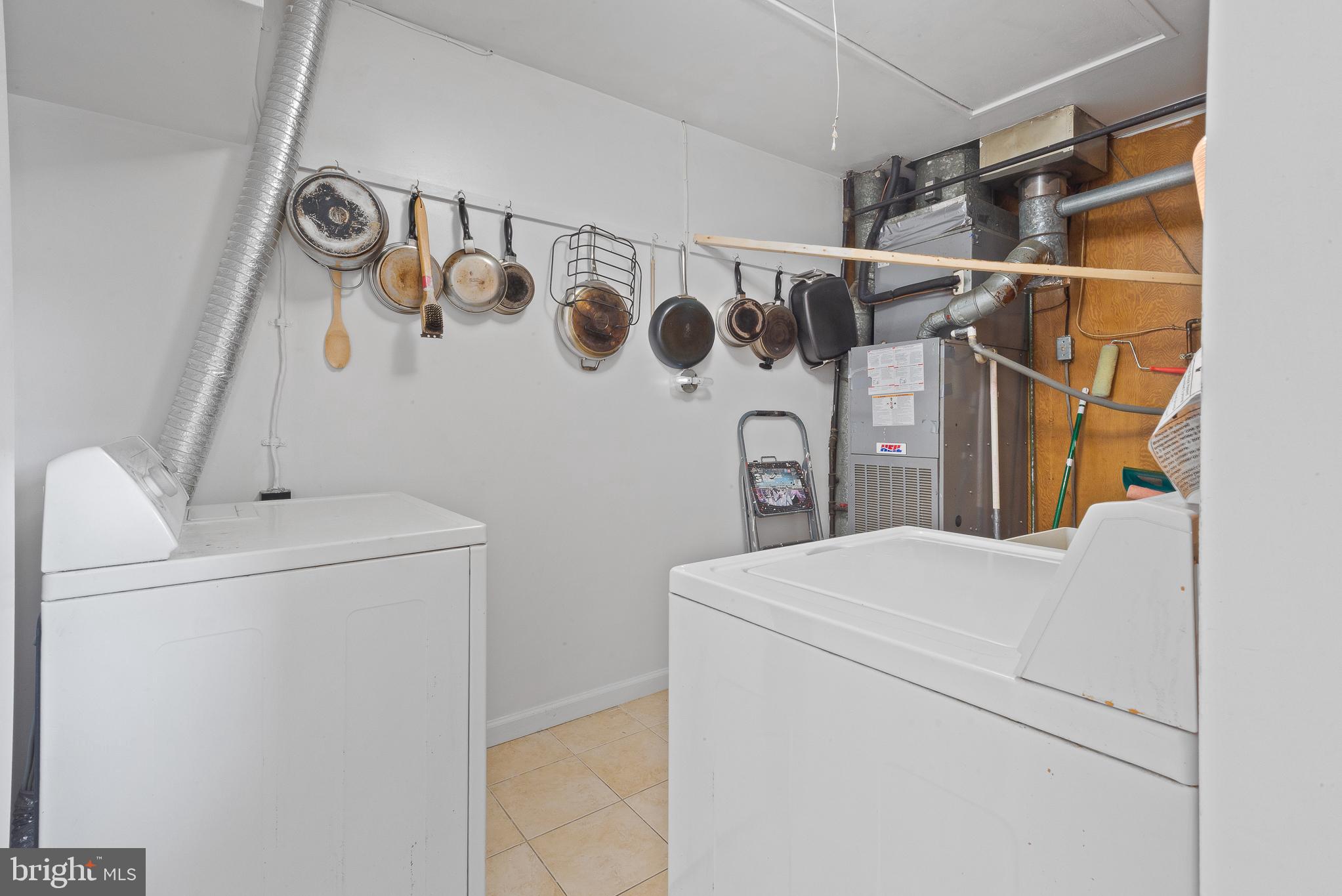 ROCKLAND - Residential