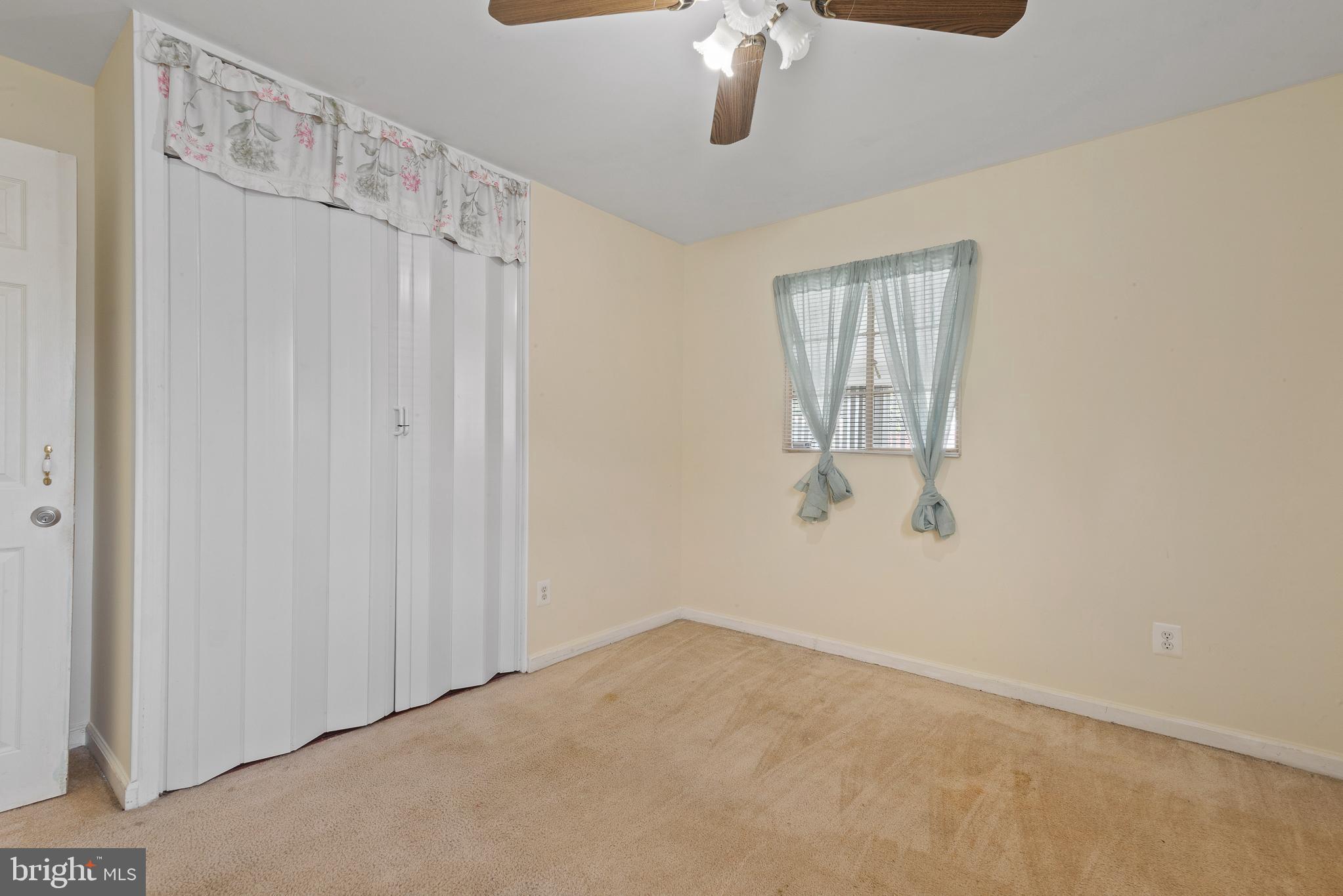 ROCKLAND - Residential