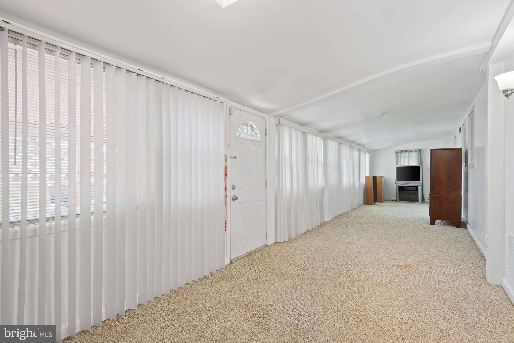 ROCKLAND - Residential