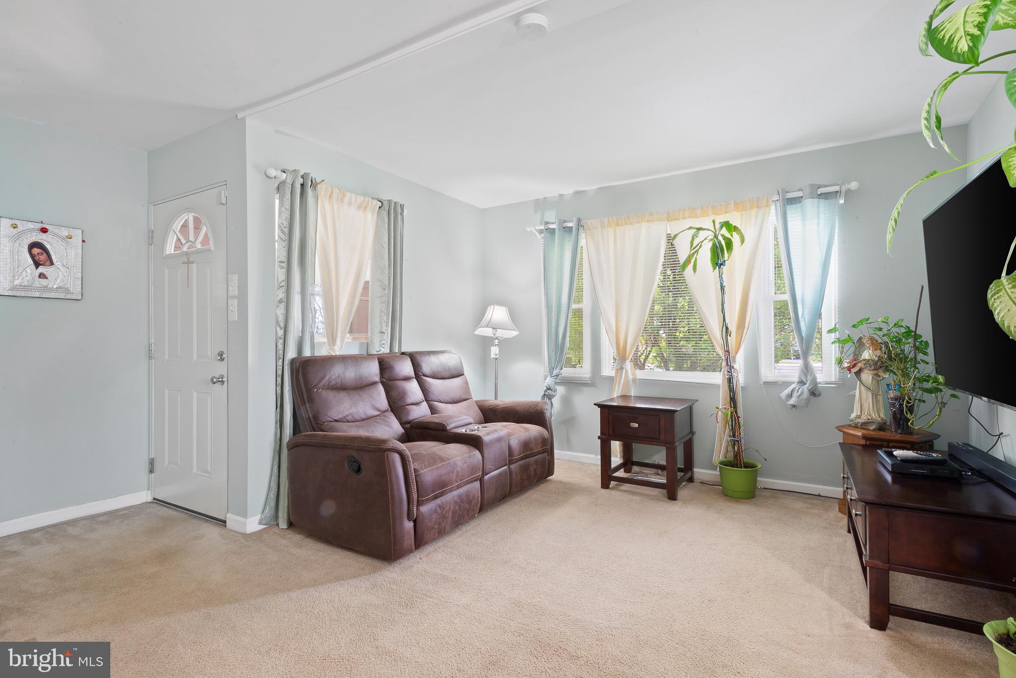 ROCKLAND - Residential