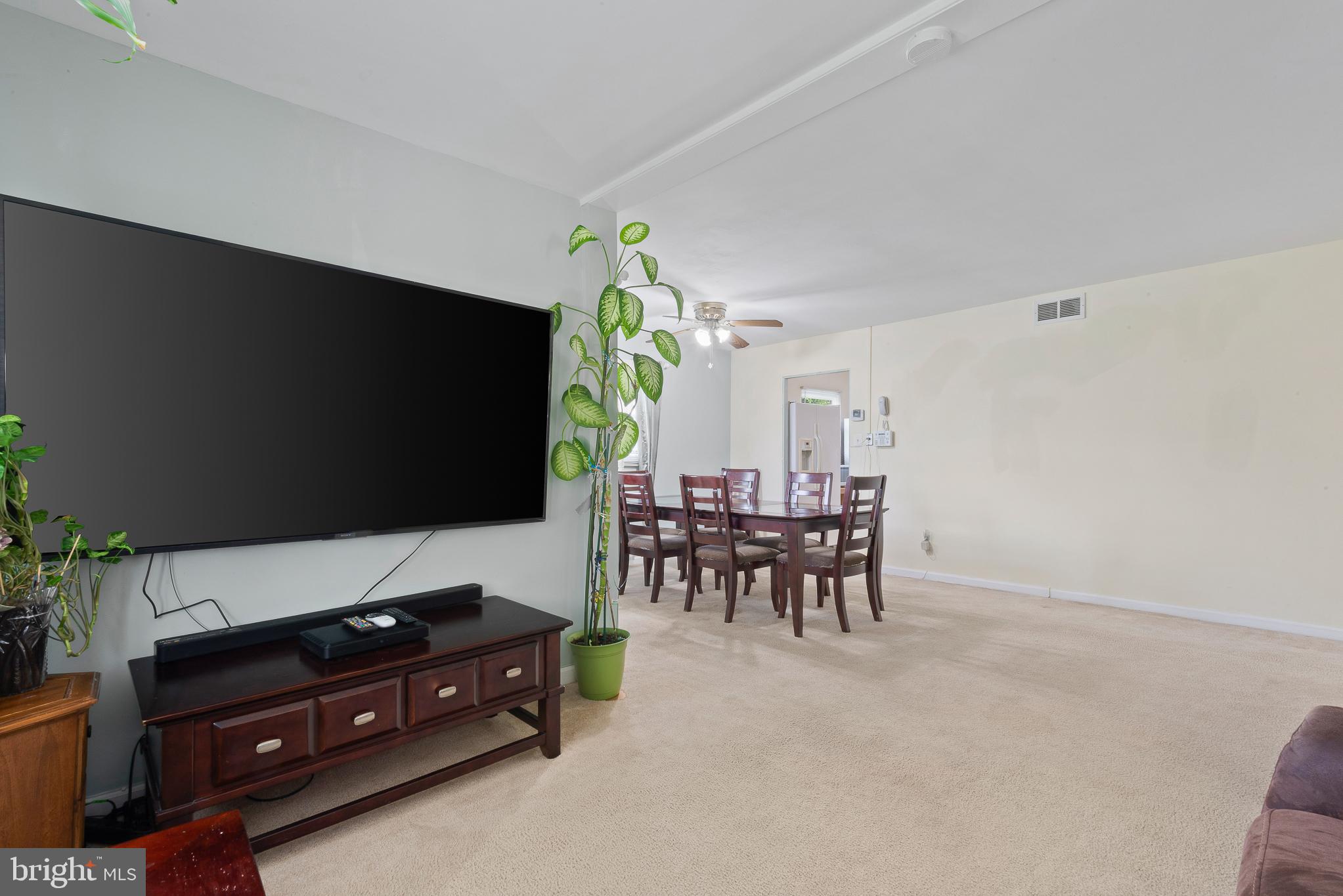 ROCKLAND - Residential