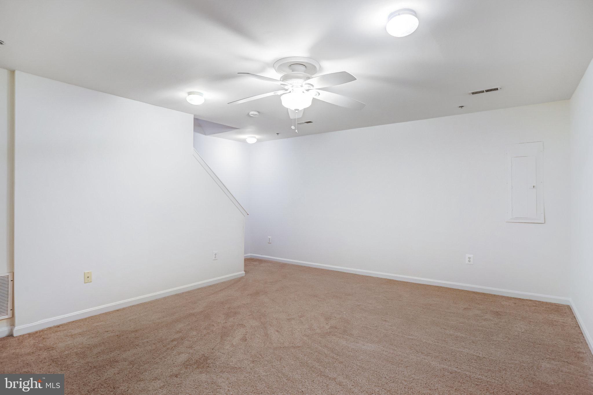 KING FARM BAILEYS COMMON - Residential