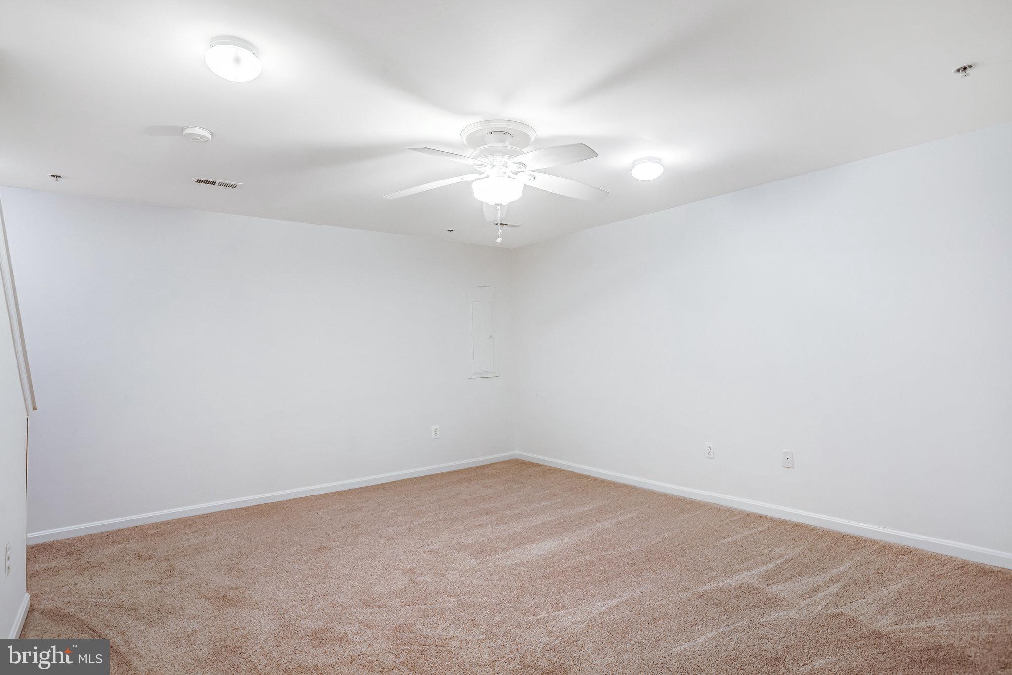 KING FARM BAILEYS COMMON - Residential