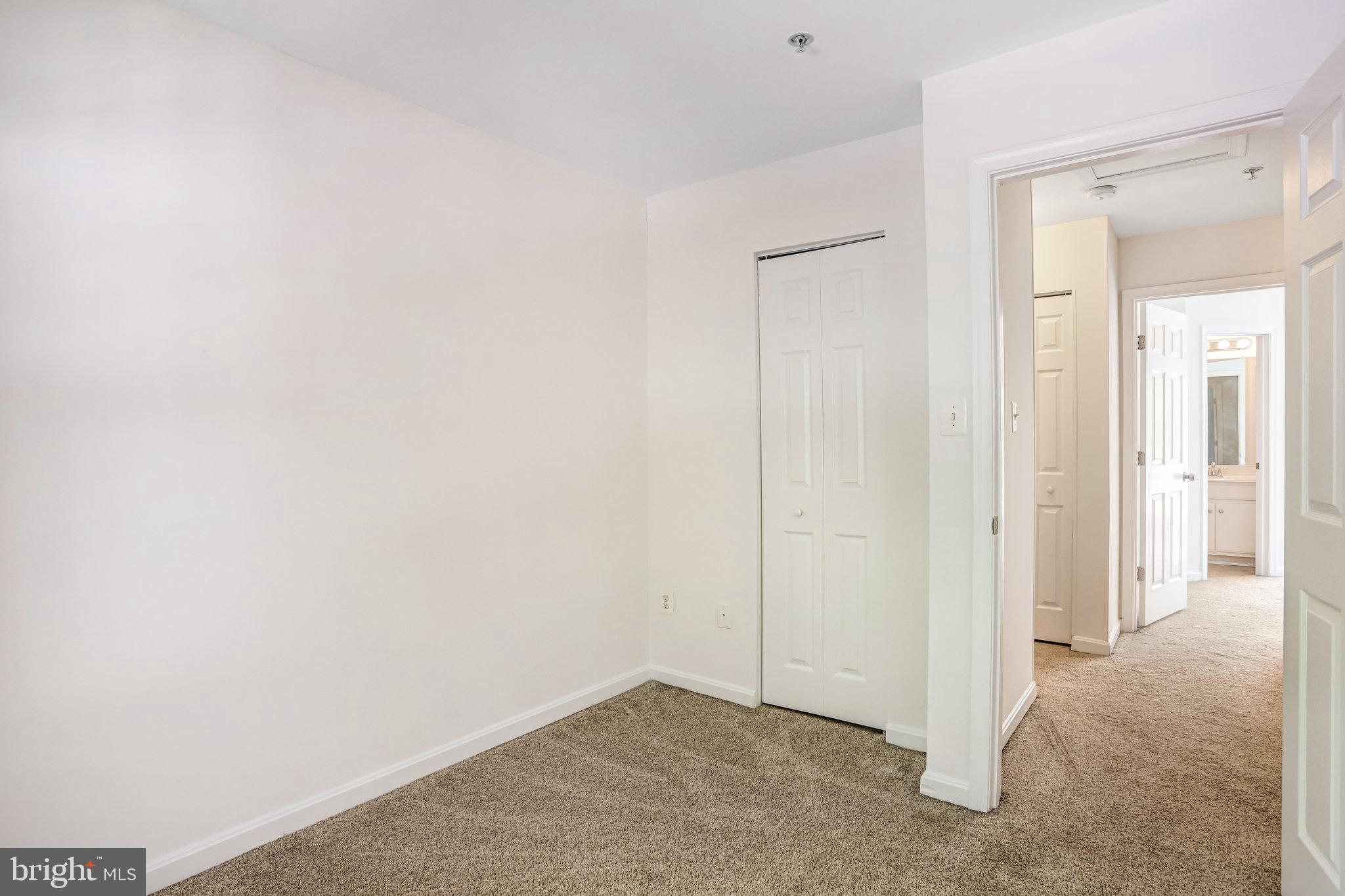 KING FARM BAILEYS COMMON - Residential