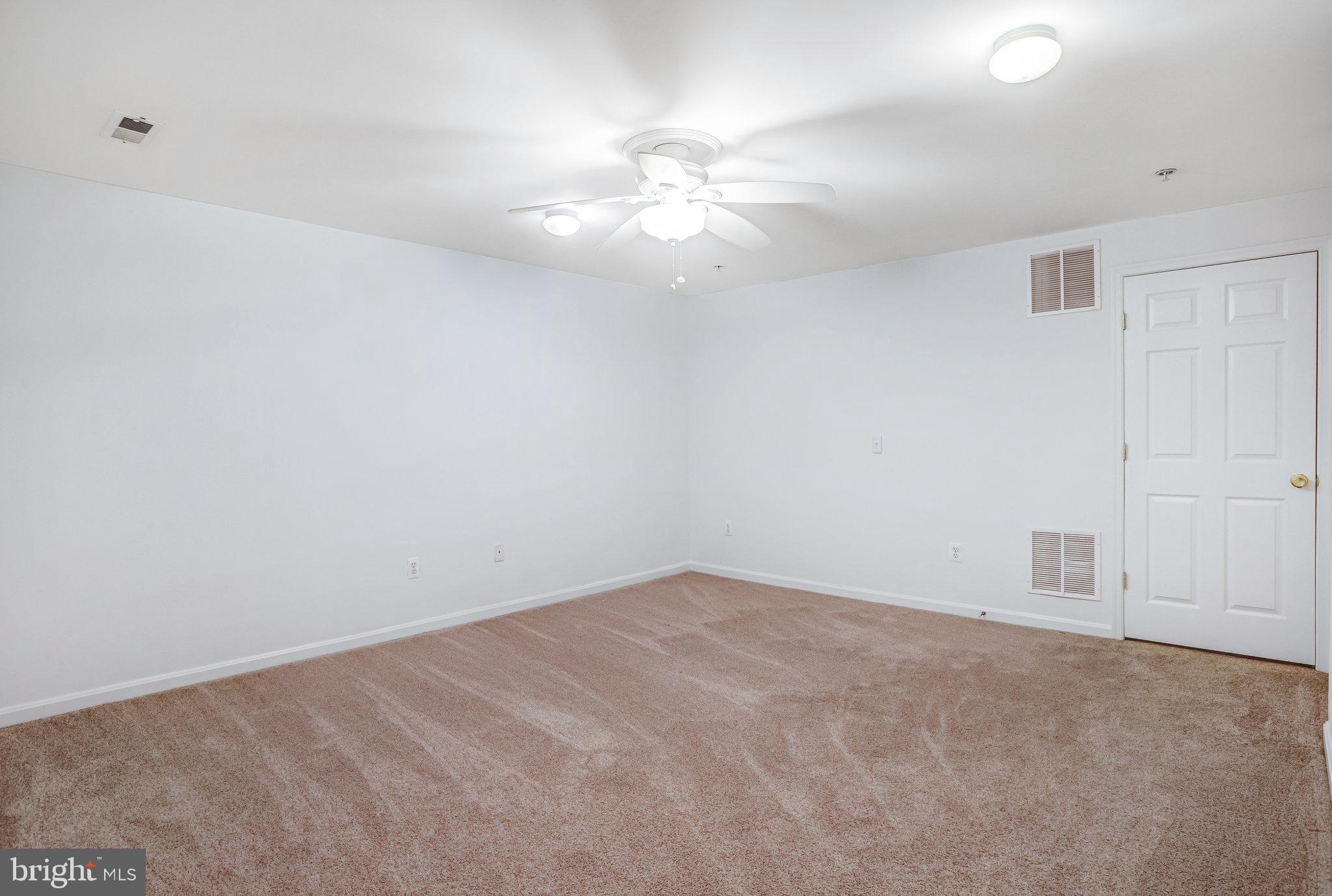 KING FARM BAILEYS COMMON - Residential