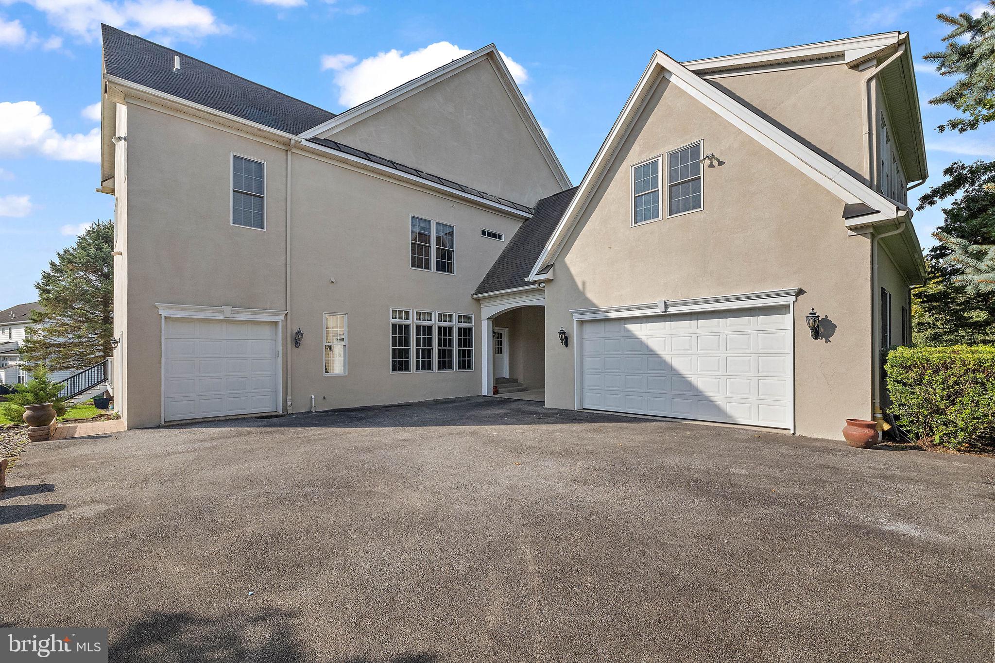 FLINT HILL CROSSING - Residential