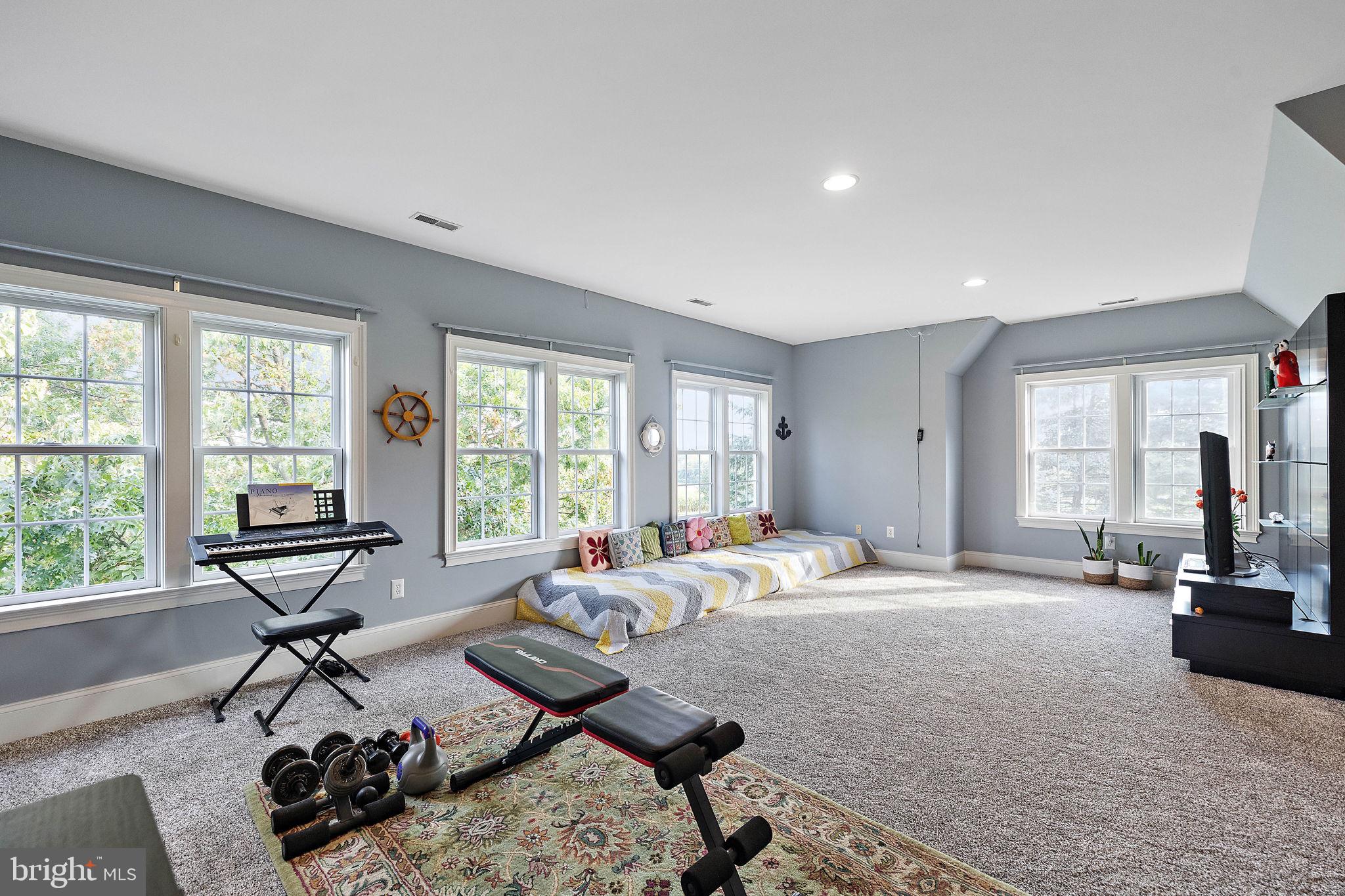 FLINT HILL CROSSING - Residential