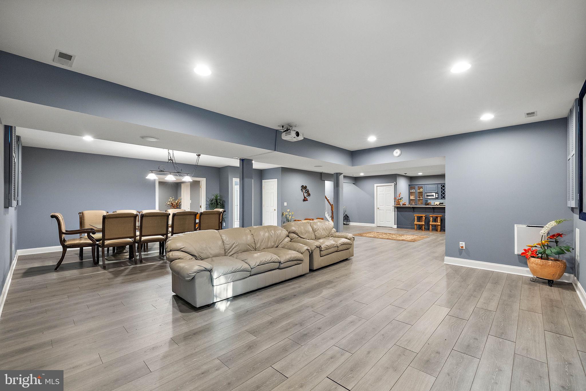 FLINT HILL CROSSING - Residential