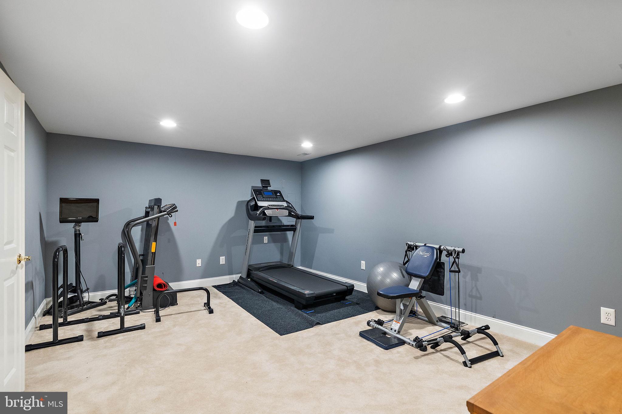 FLINT HILL CROSSING - Residential