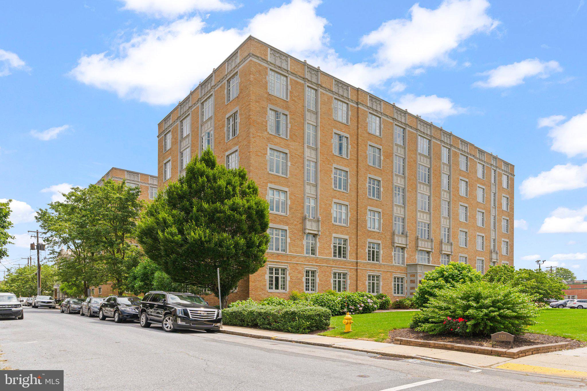 1525 N FRONT STREET 506