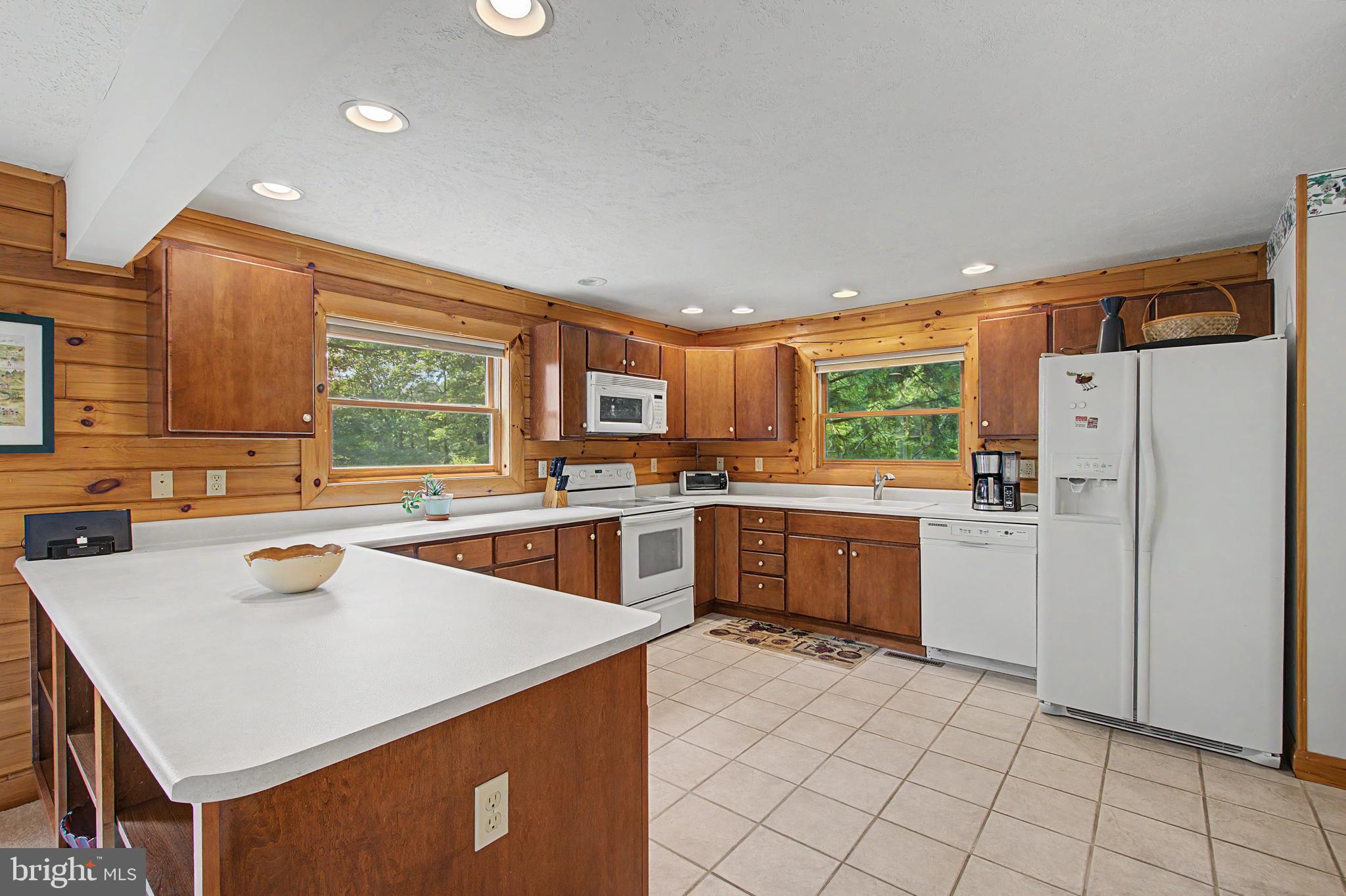 325 MARKWOOD DRIVE