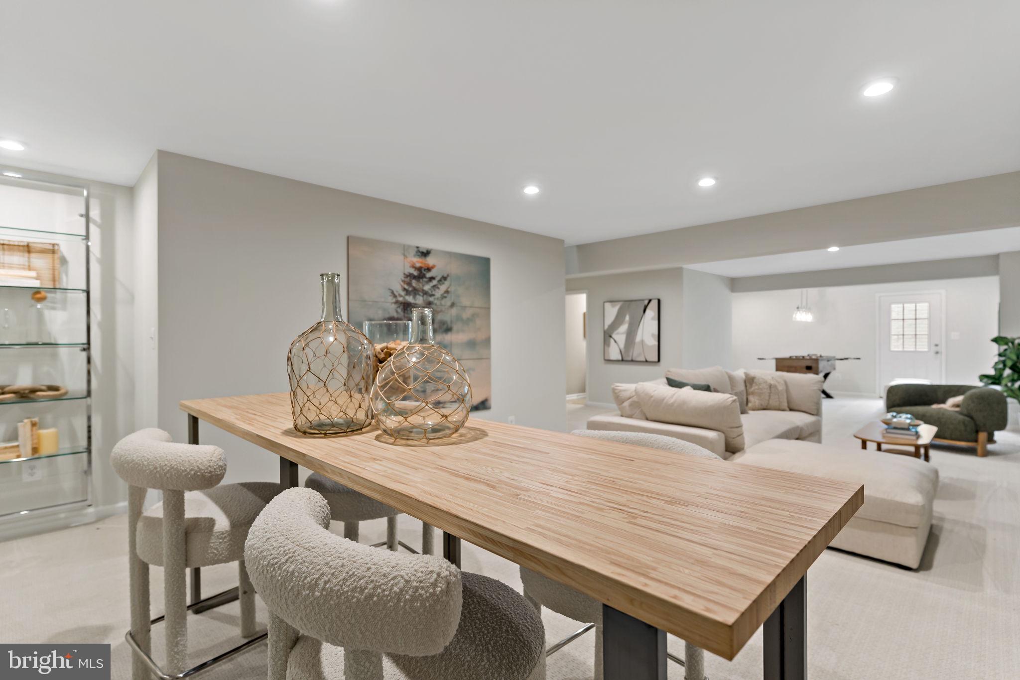 KING'S CROSSING - Residential