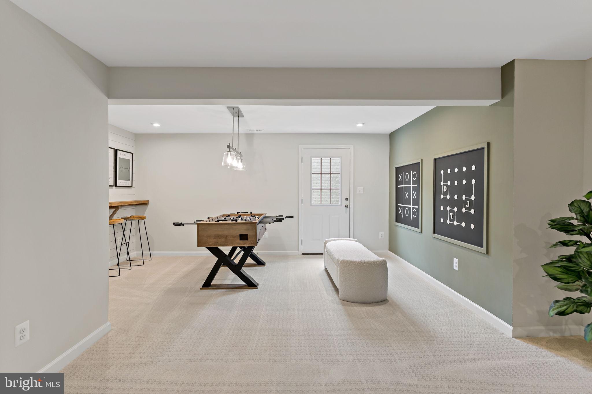 KING'S CROSSING - Residential
