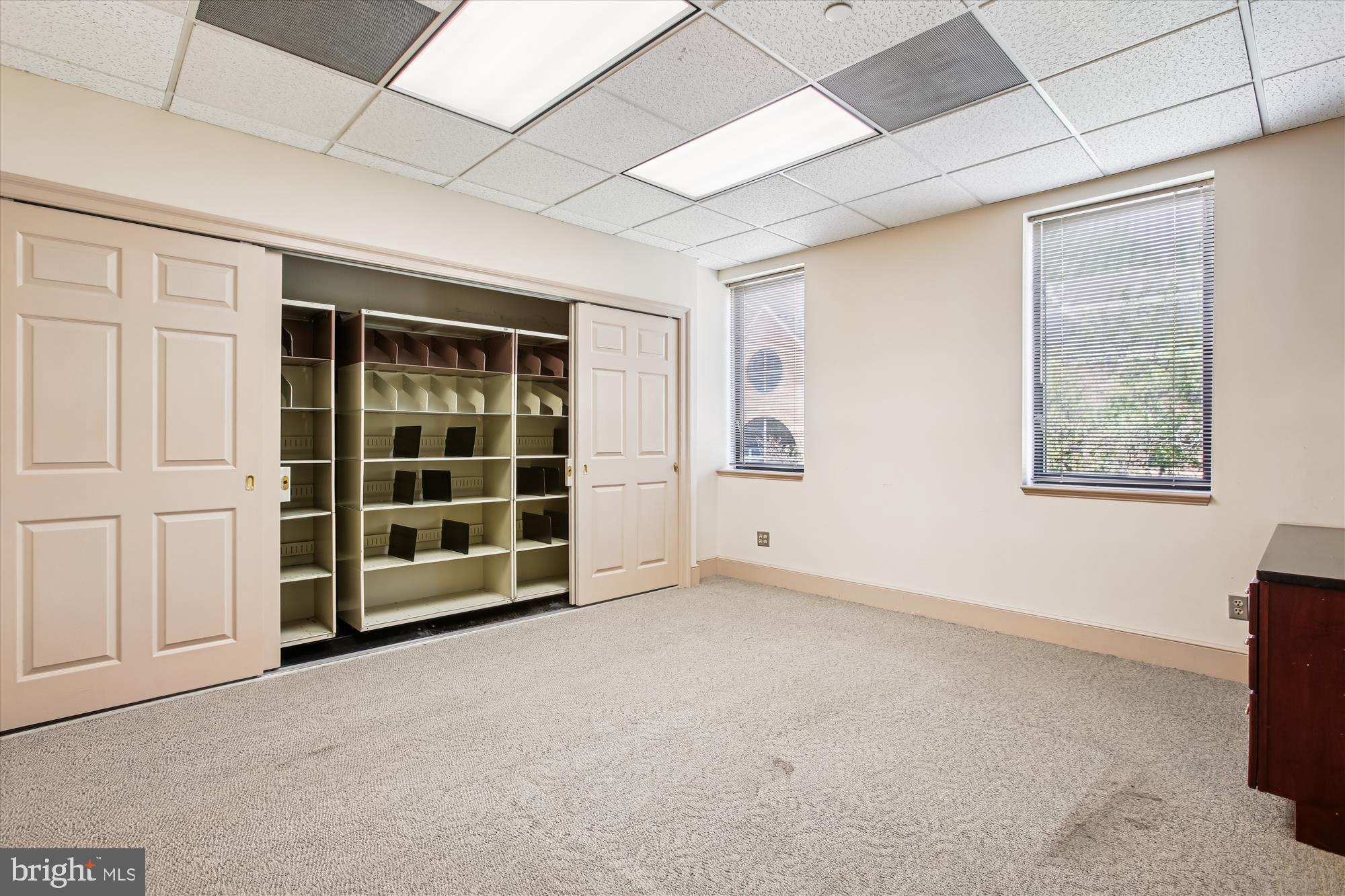 OLD TOWN ALEXANDRIA - Commercial Sale