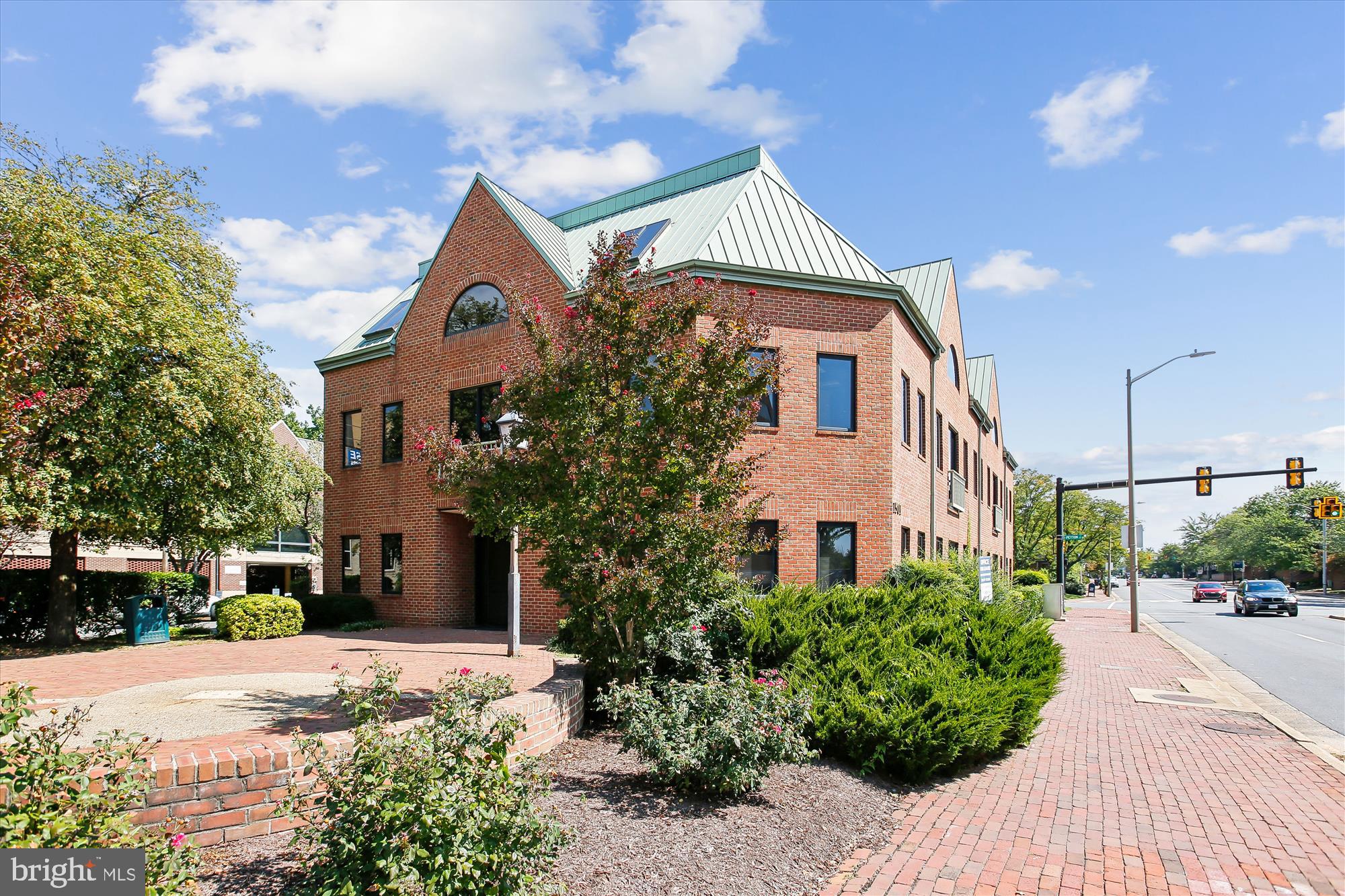 OLD TOWN ALEXANDRIA - Commercial Sale