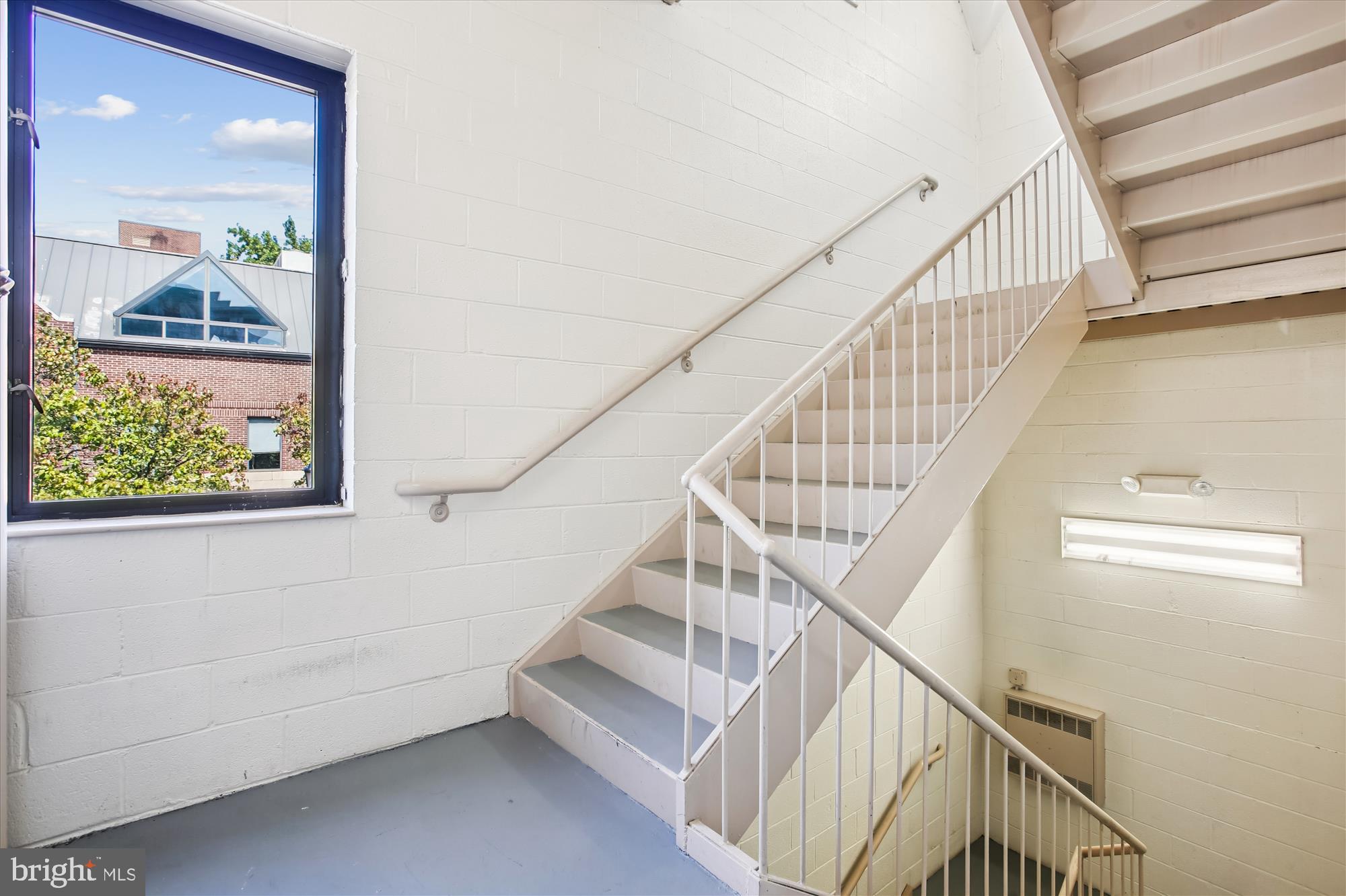 OLD TOWN ALEXANDRIA - Commercial Sale