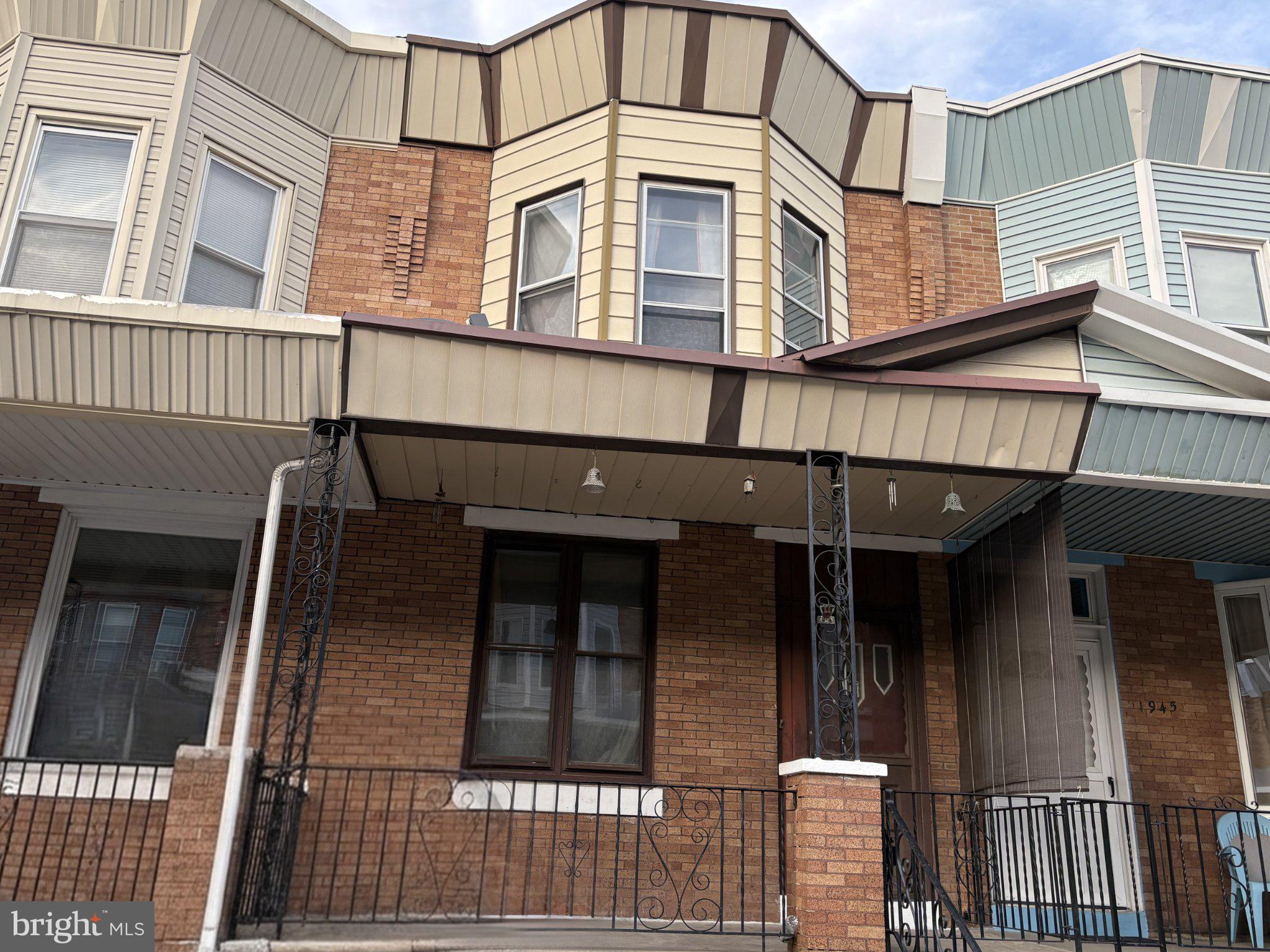 1943 E PACIFIC STREET