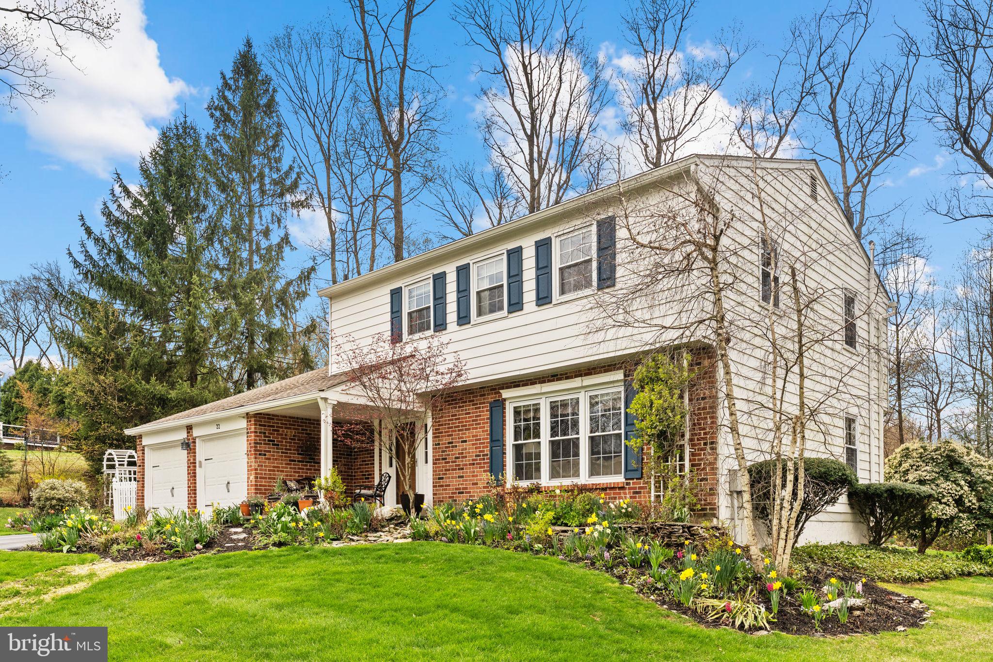 22 OAK HILL CIRCLE
