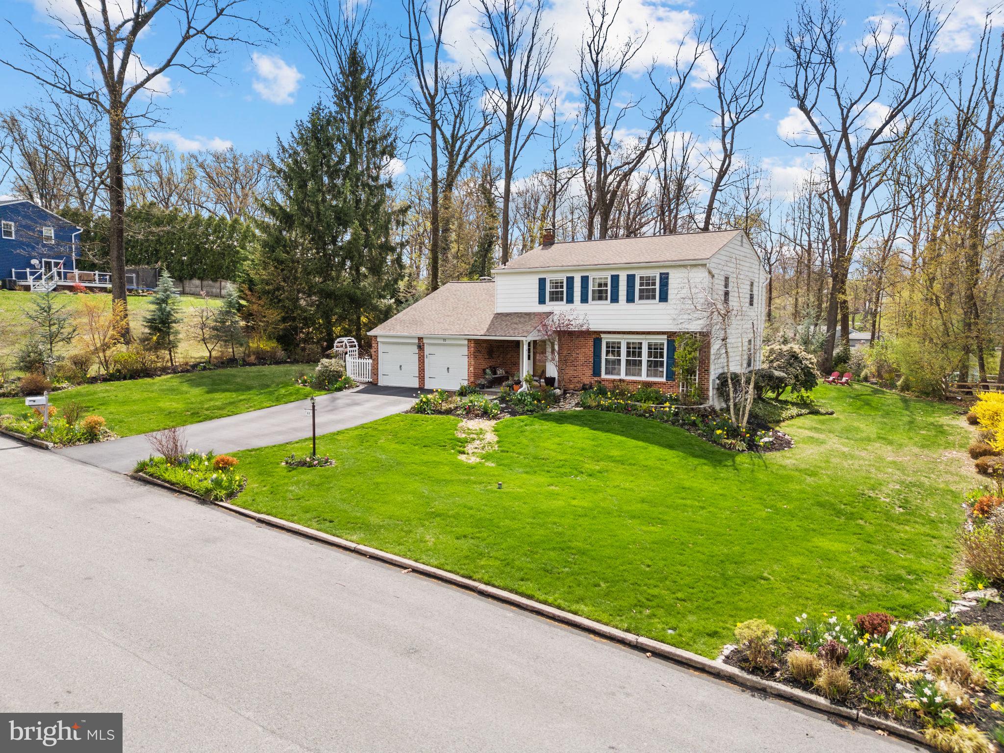 22 OAK HILL CIRCLE