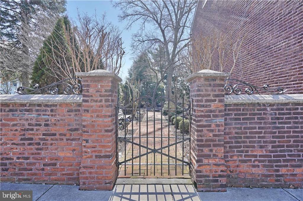 HISTORIC BETHLEHEM - Residential