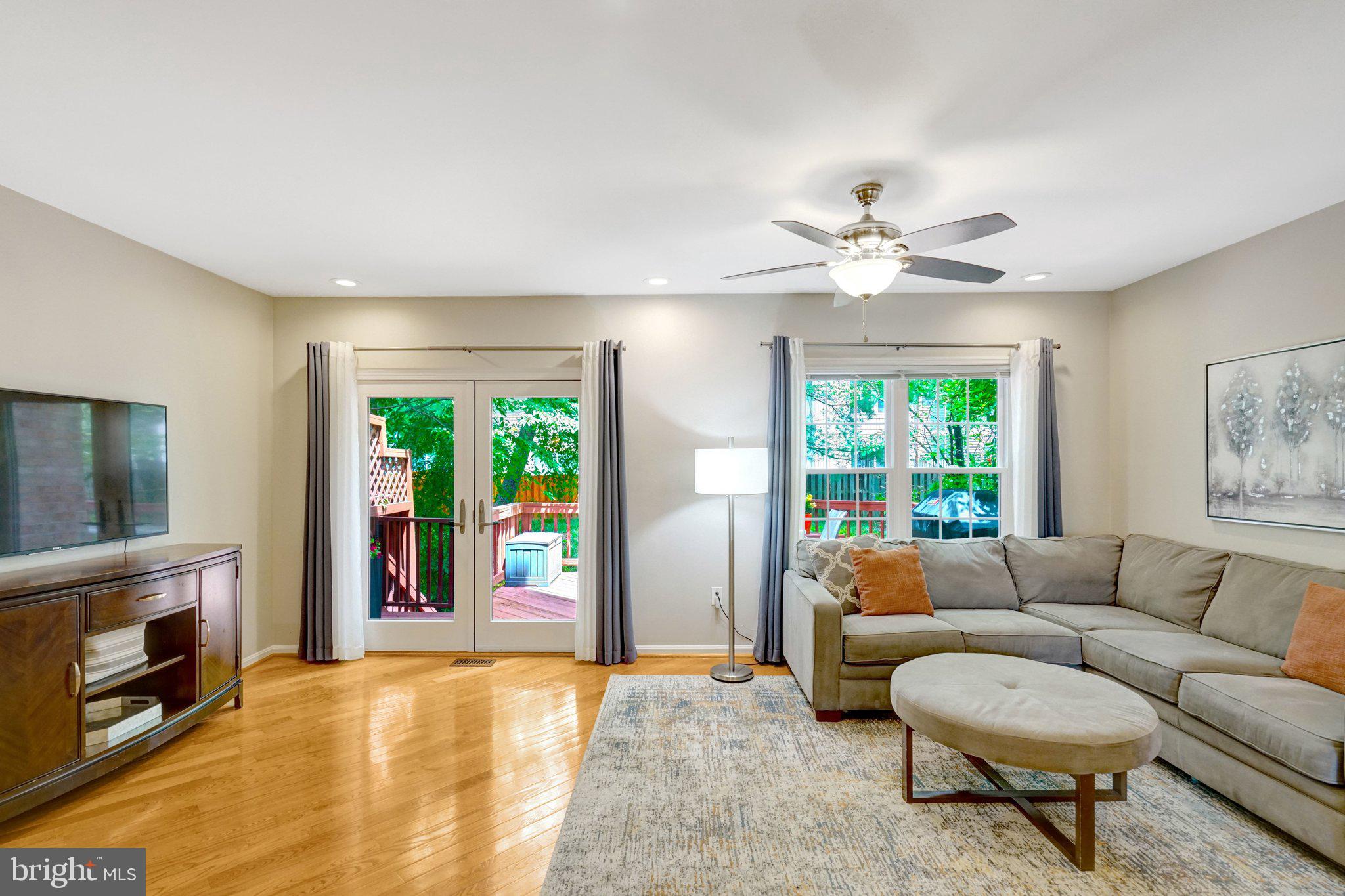 6149 GREEN HOLLOW COURT