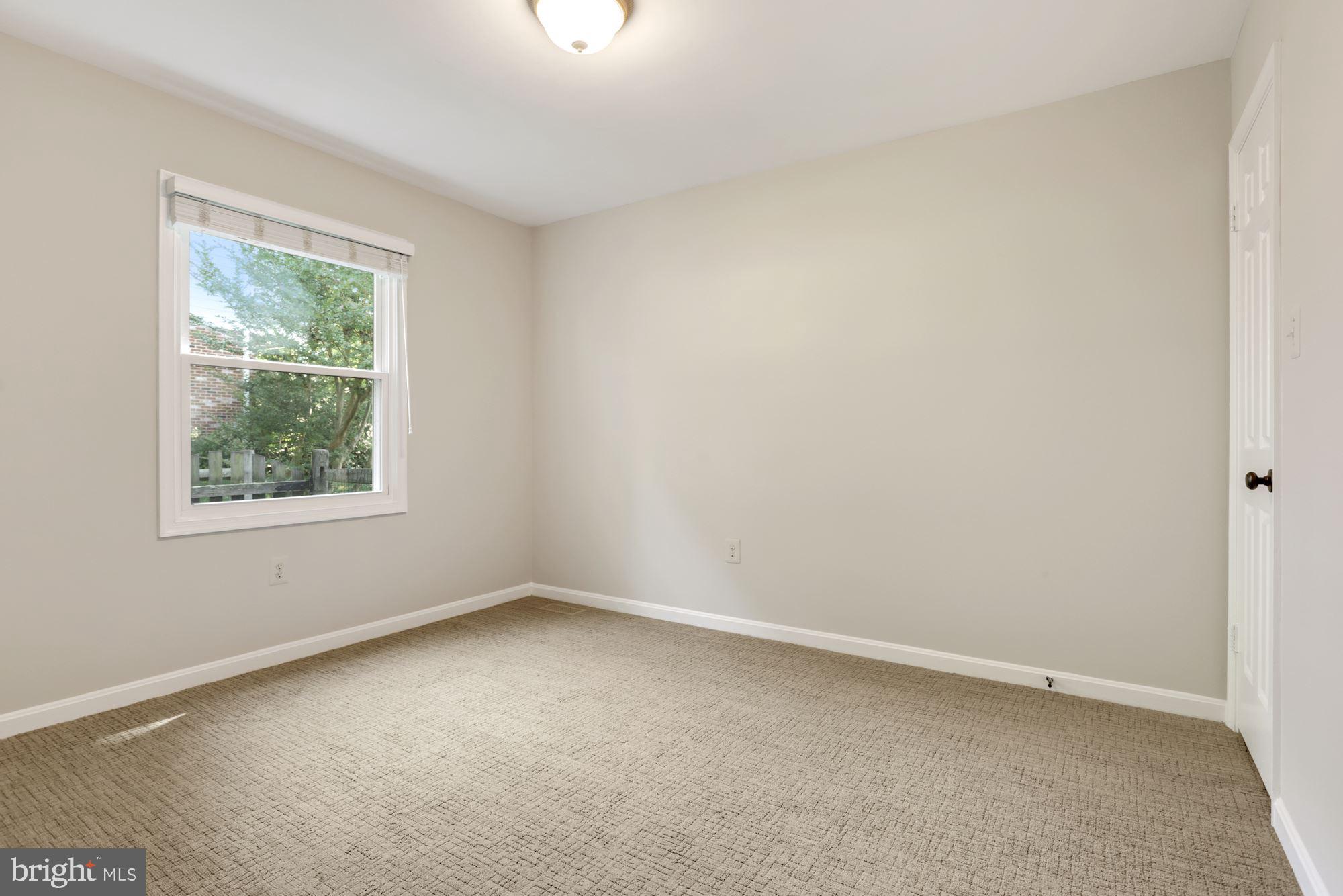 LANGLEY OAKS - Residential