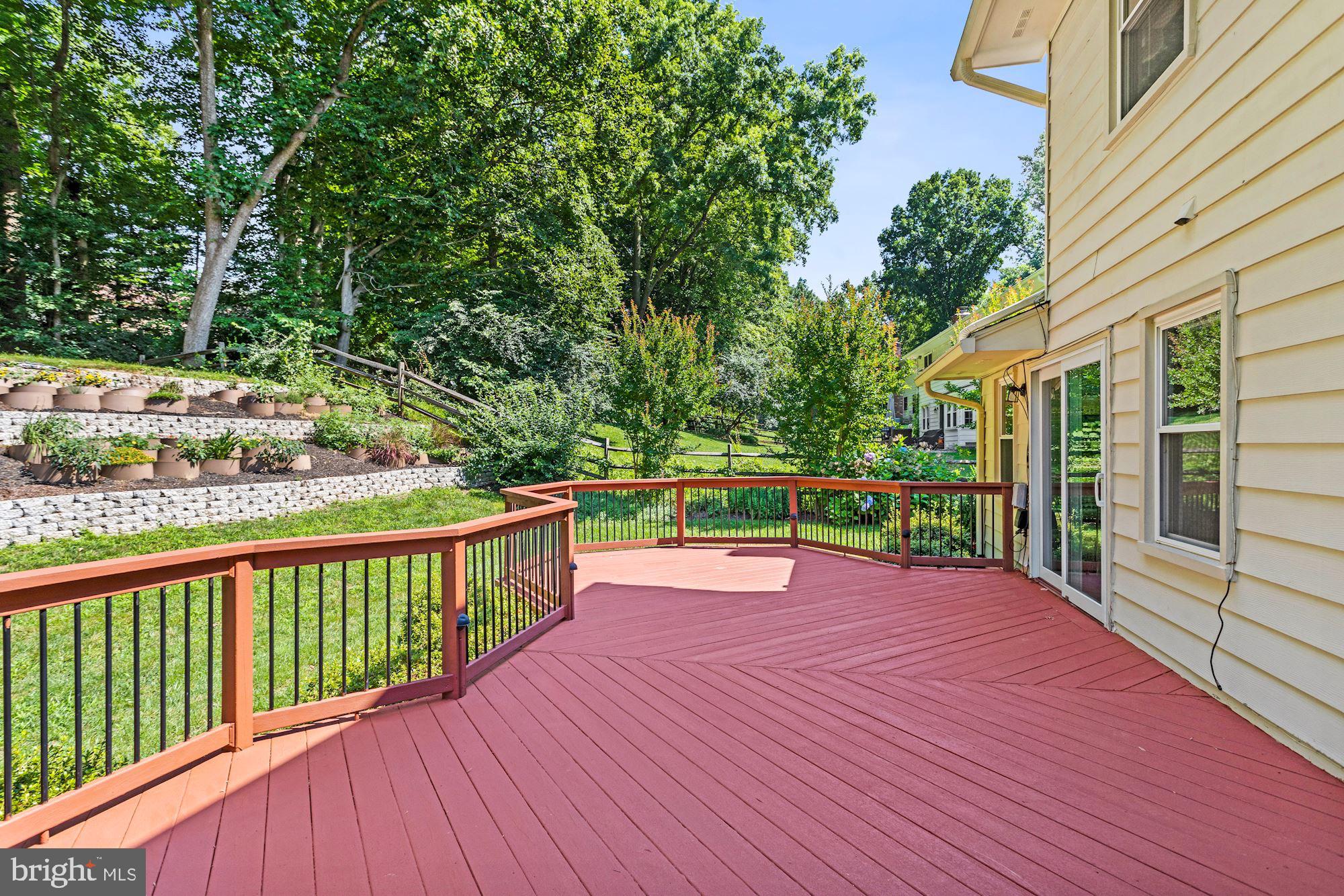 LANGLEY OAKS - Residential