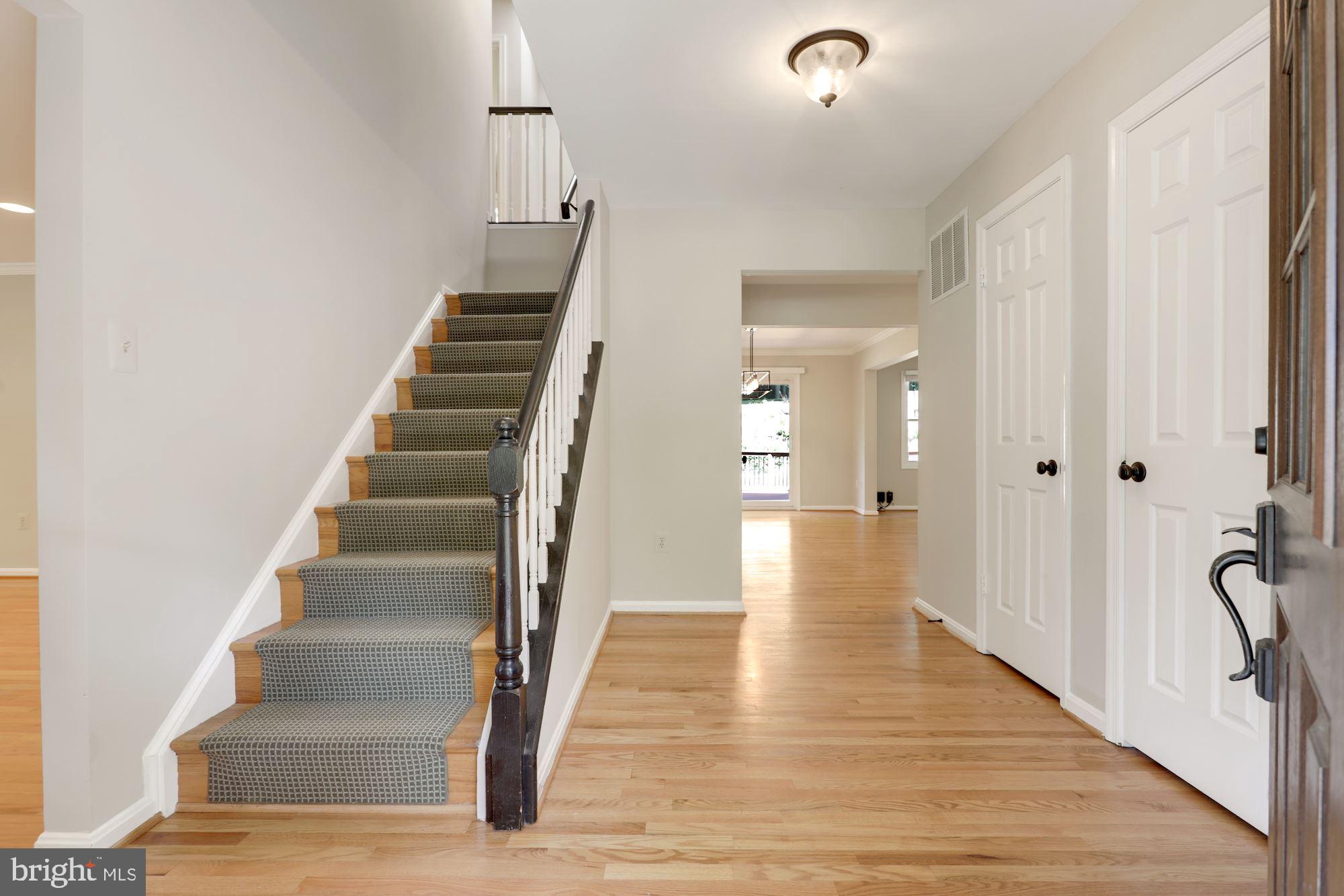 LANGLEY OAKS - Residential