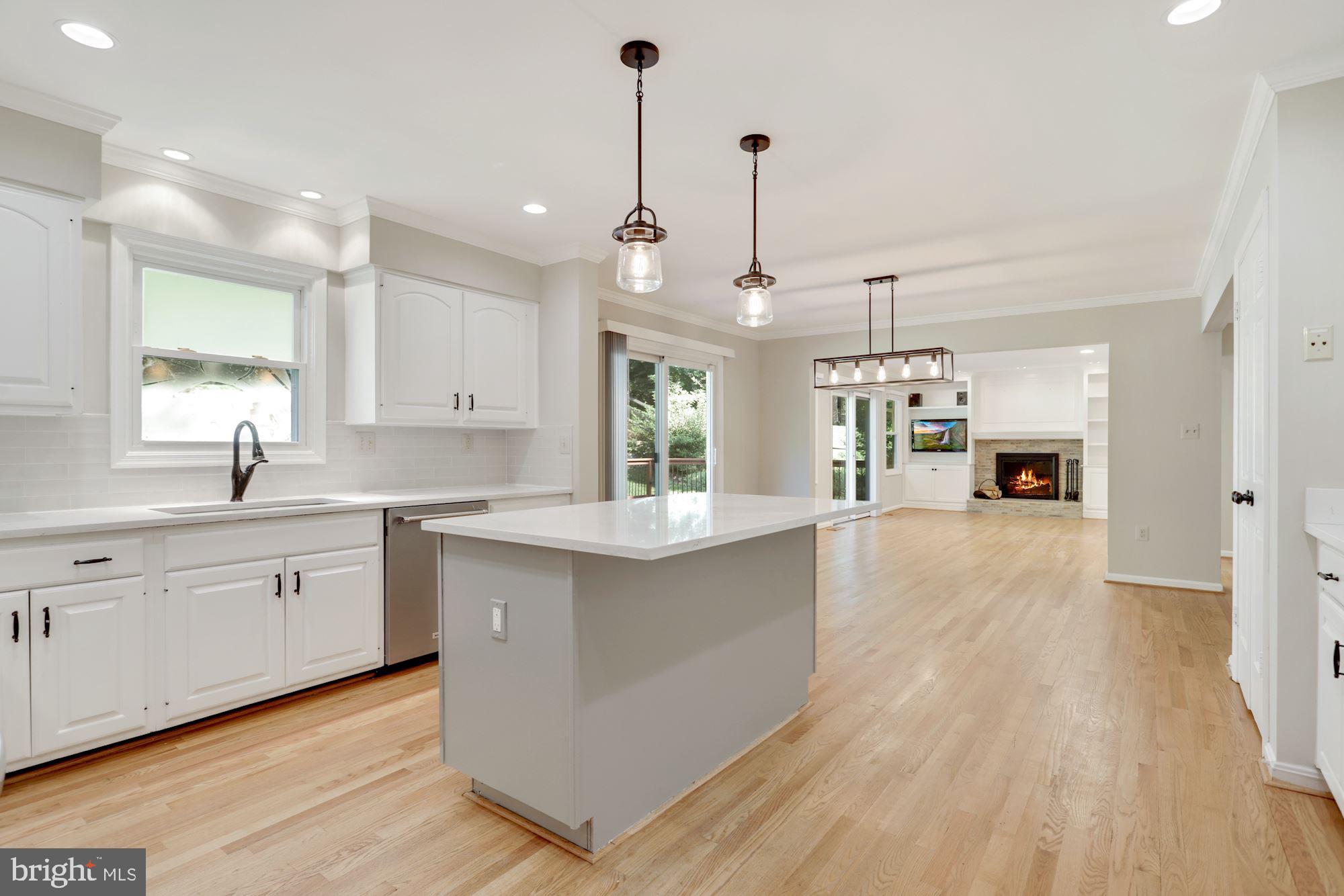 LANGLEY OAKS - Residential