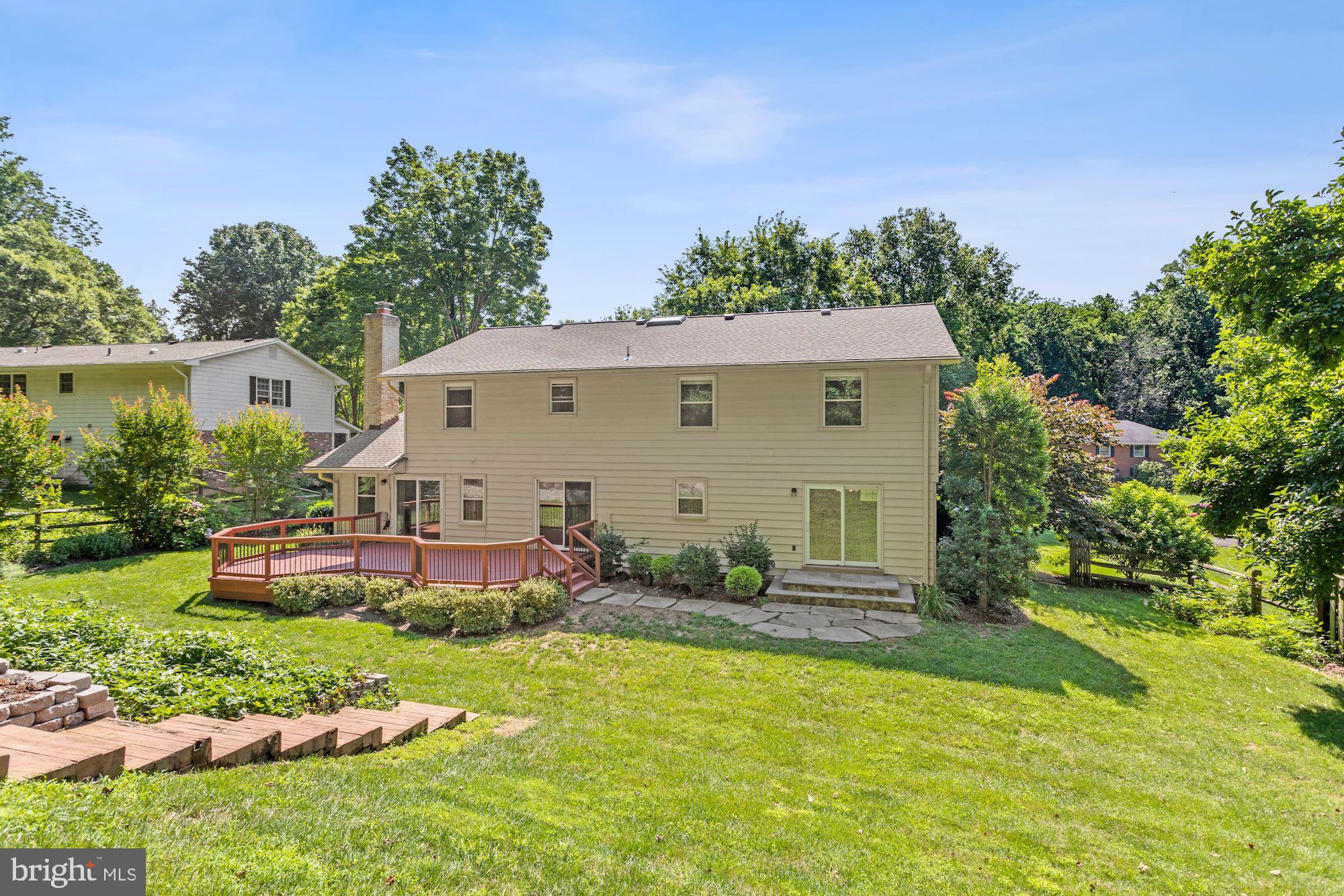 LANGLEY OAKS - Residential