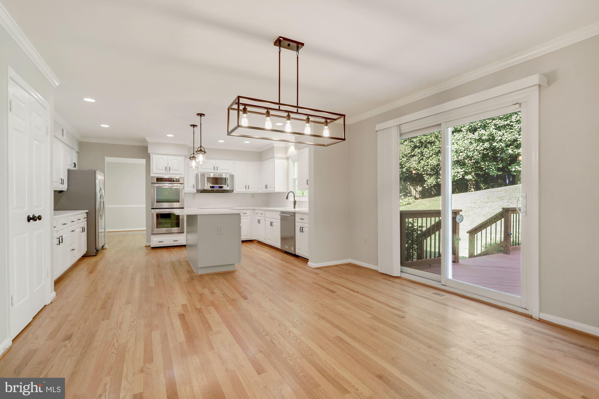 LANGLEY OAKS - Residential