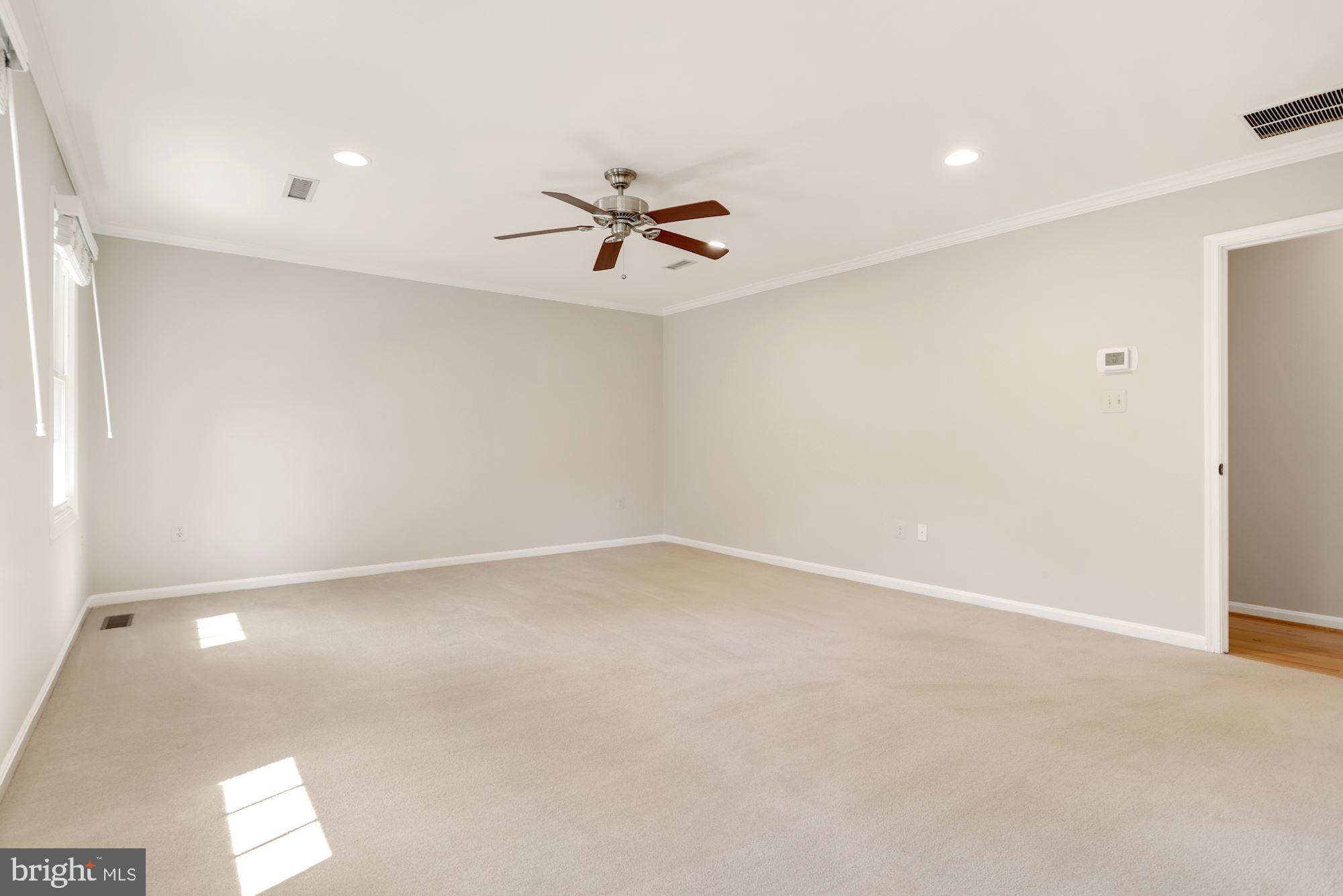 LANGLEY OAKS - Residential