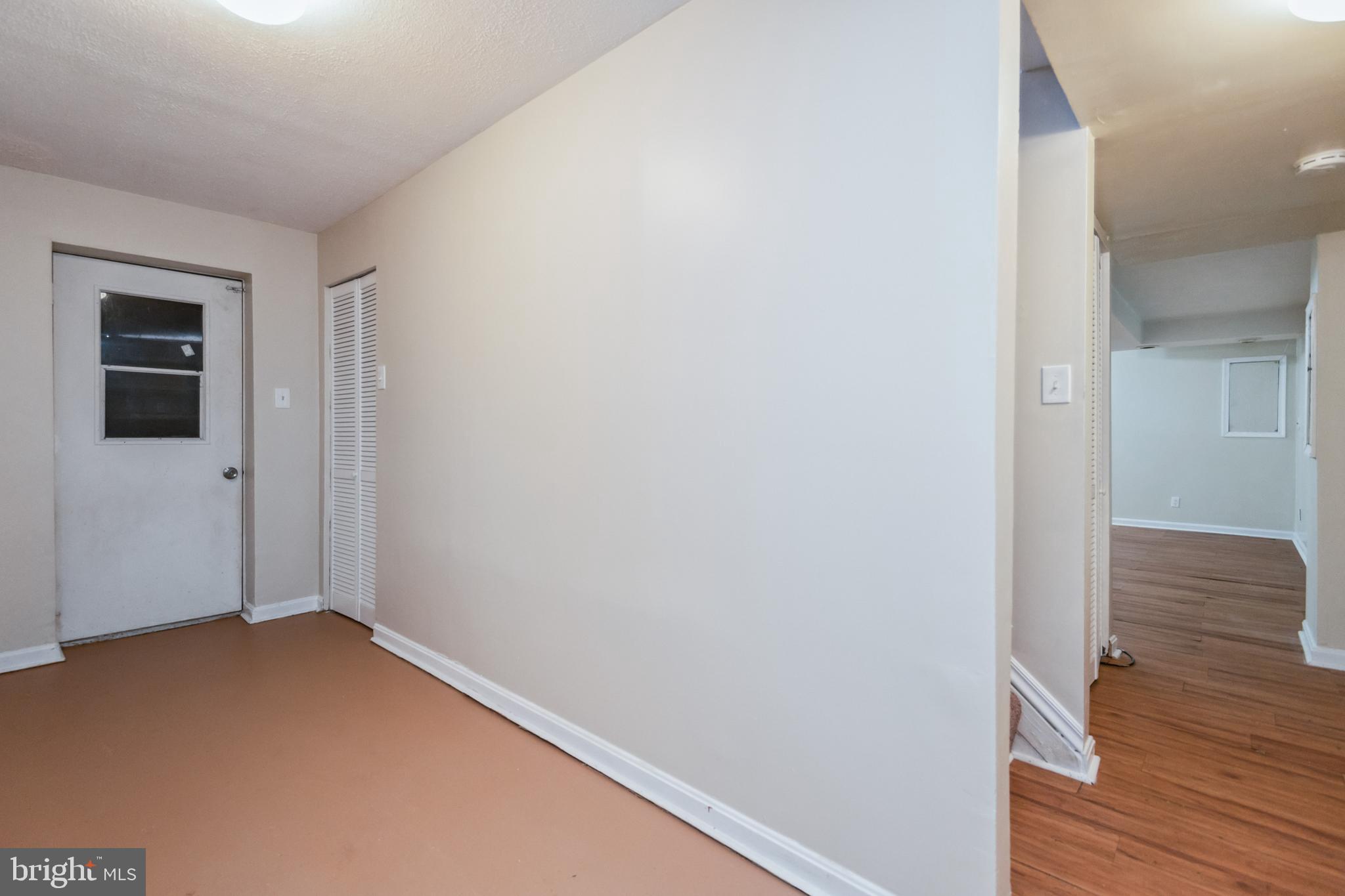 SQUIRES WOOD - Residential