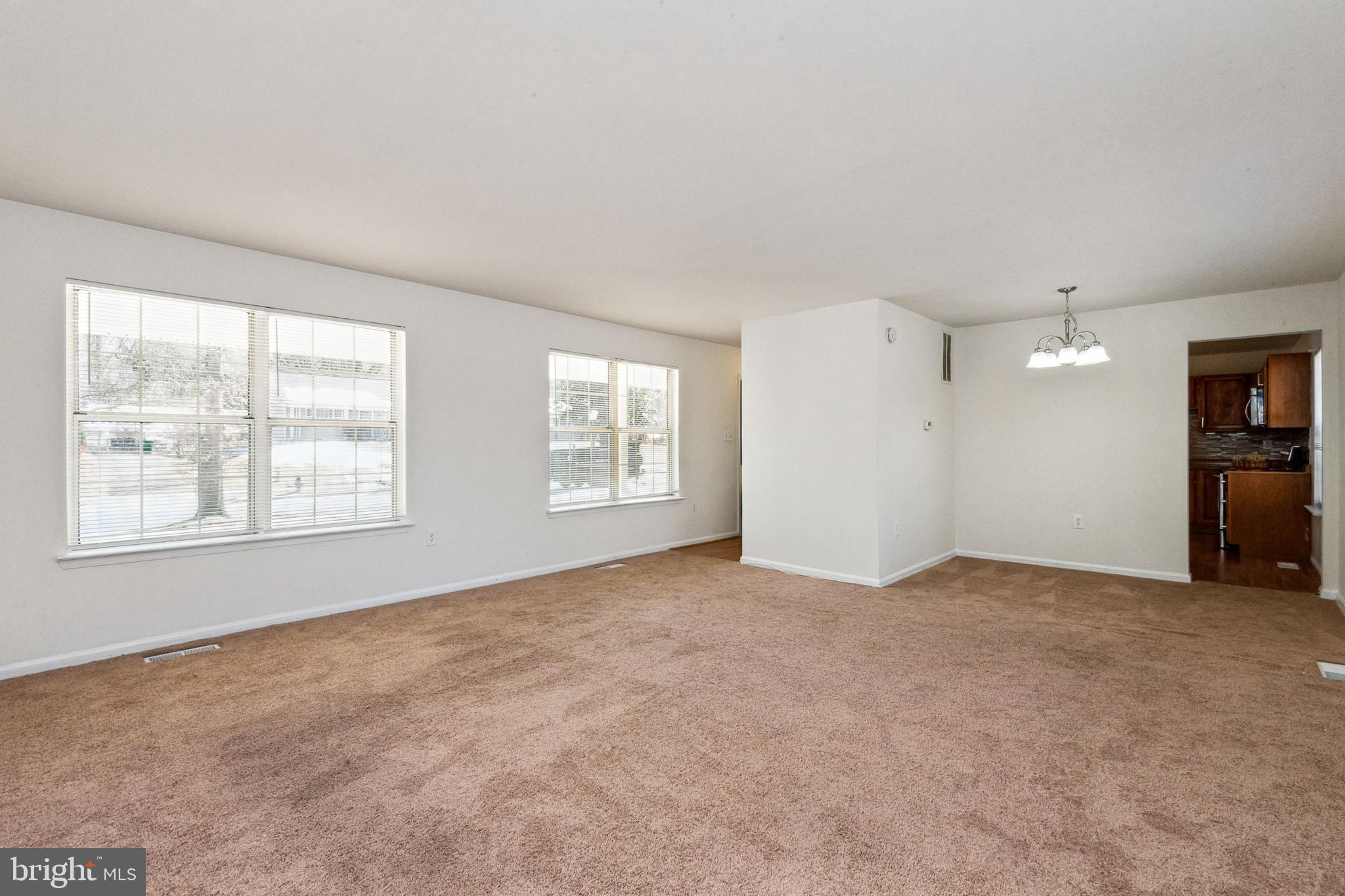 SQUIRES WOOD - Residential