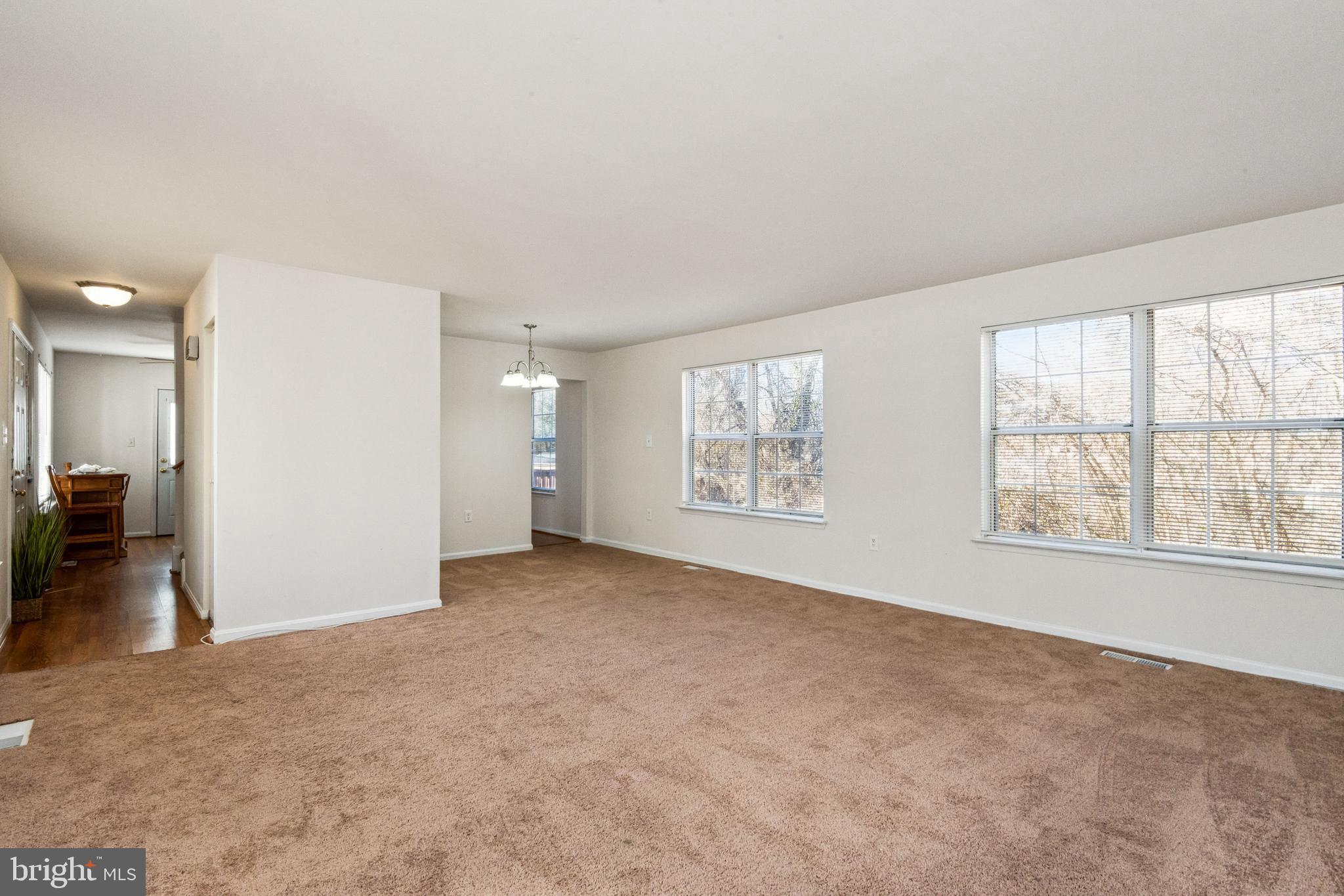 SQUIRES WOOD - Residential