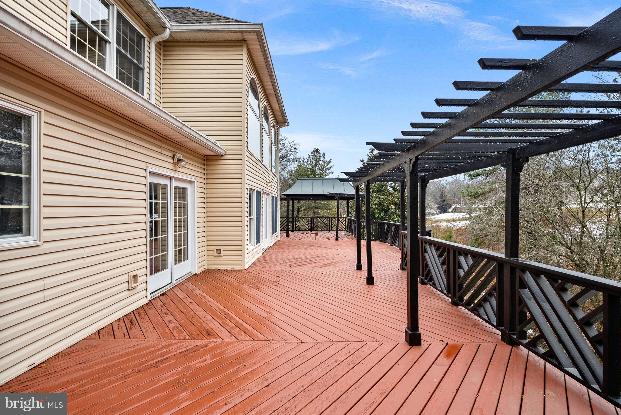 HUNTER MILL ESTATES - Residential