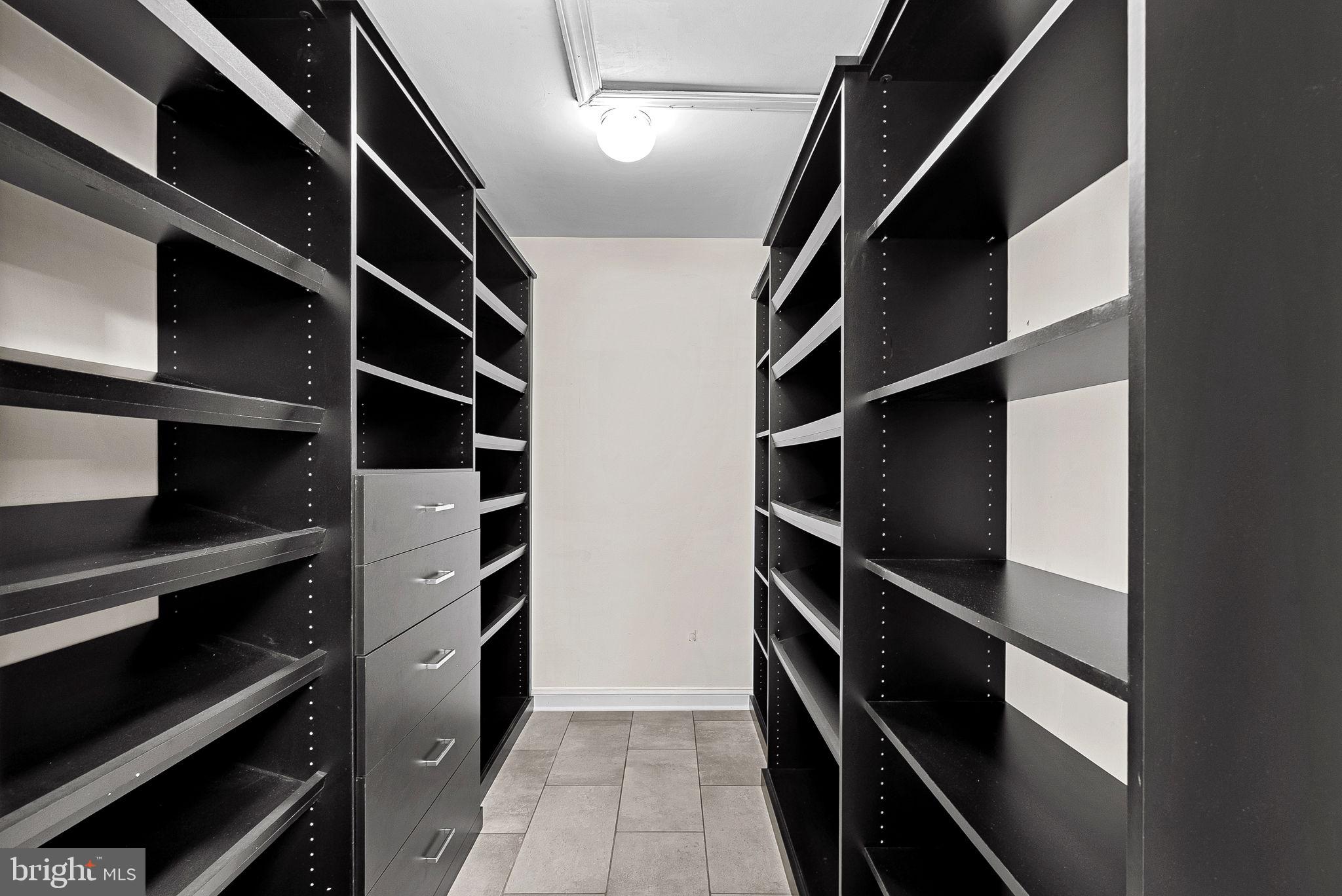 HUNTER MILL ESTATES - Residential