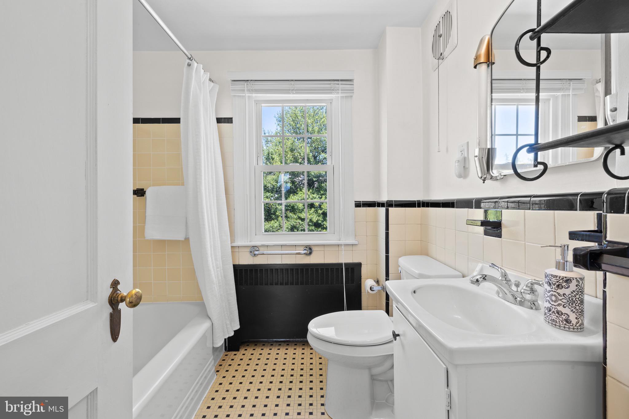 CHATHAM VIL - Residential