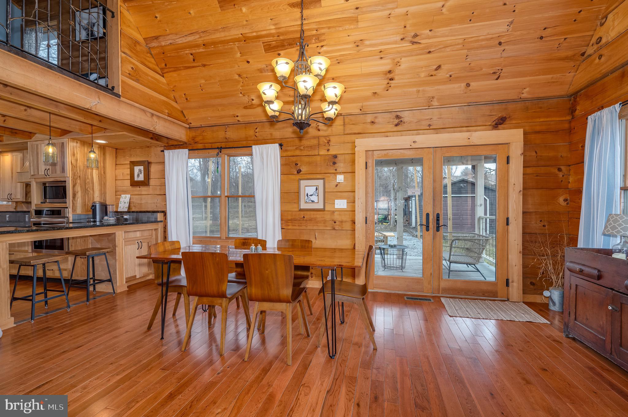 RIVERSIDE - Residential