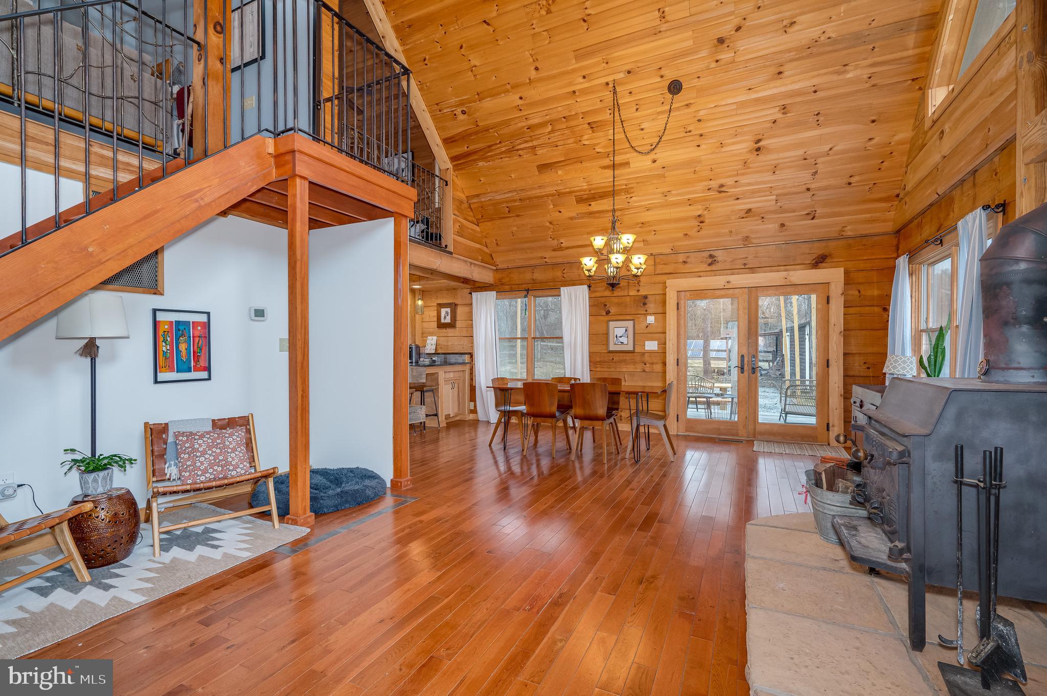 RIVERSIDE - Residential