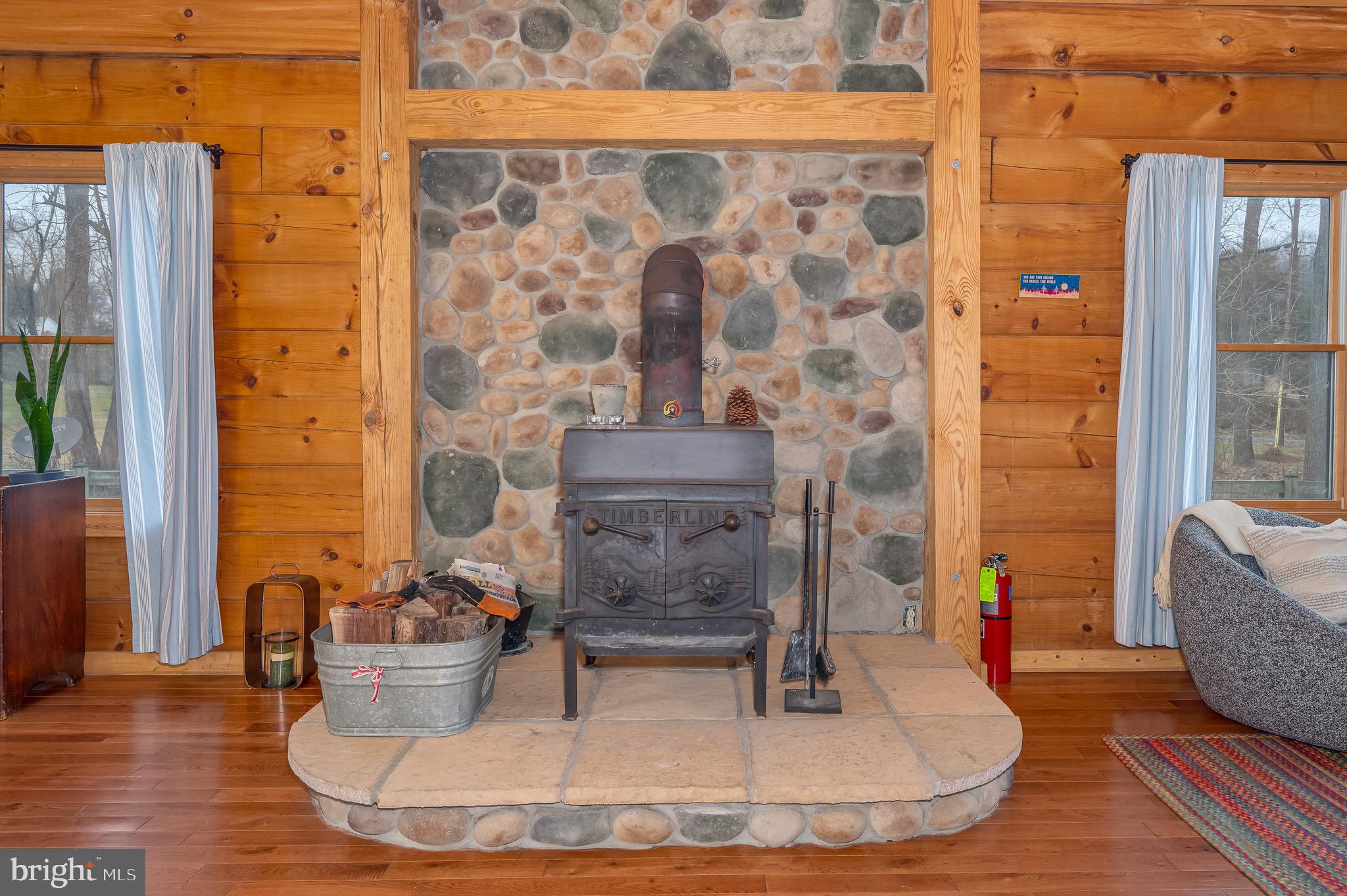 RIVERSIDE - Residential