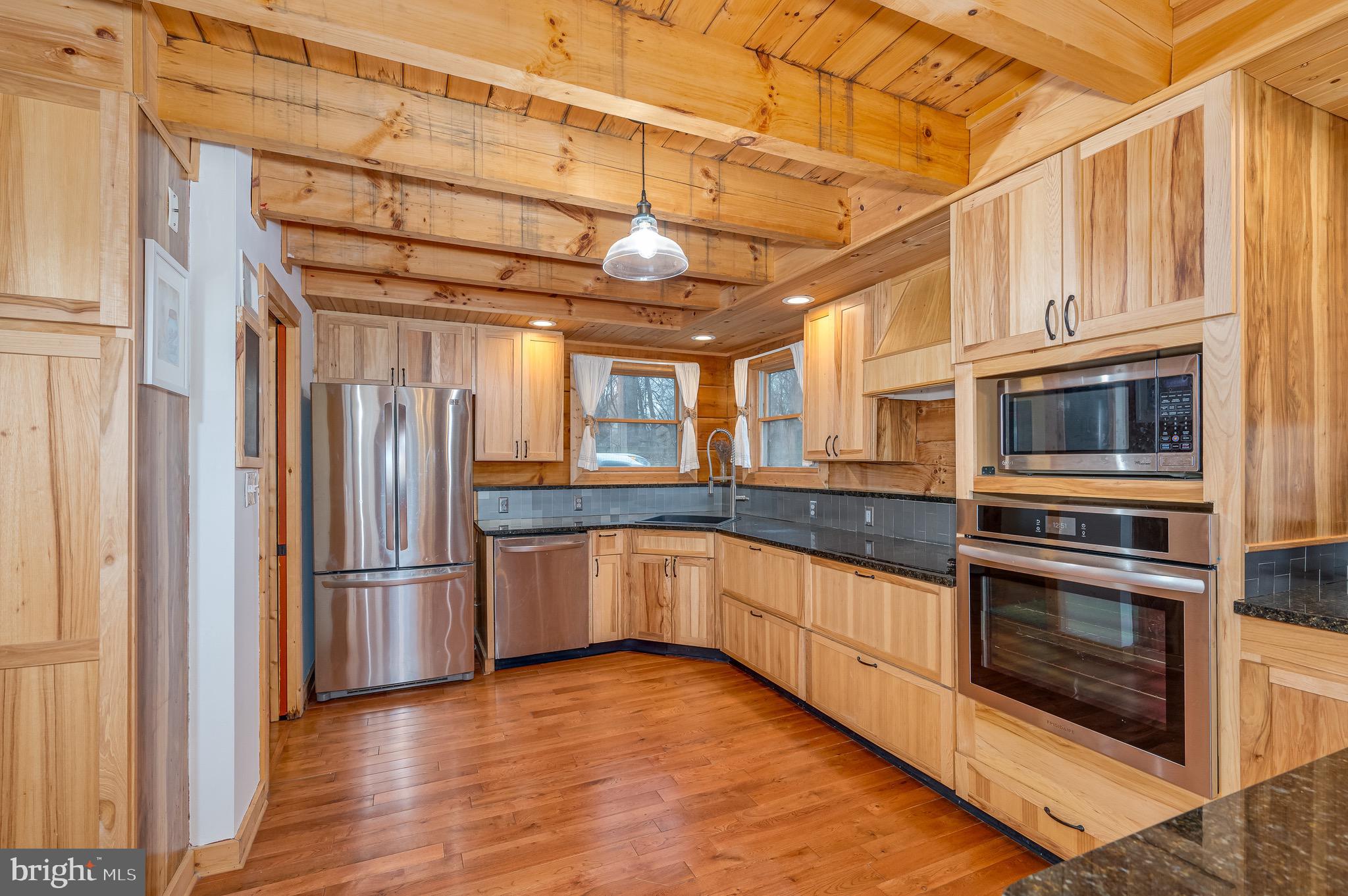 RIVERSIDE - Residential