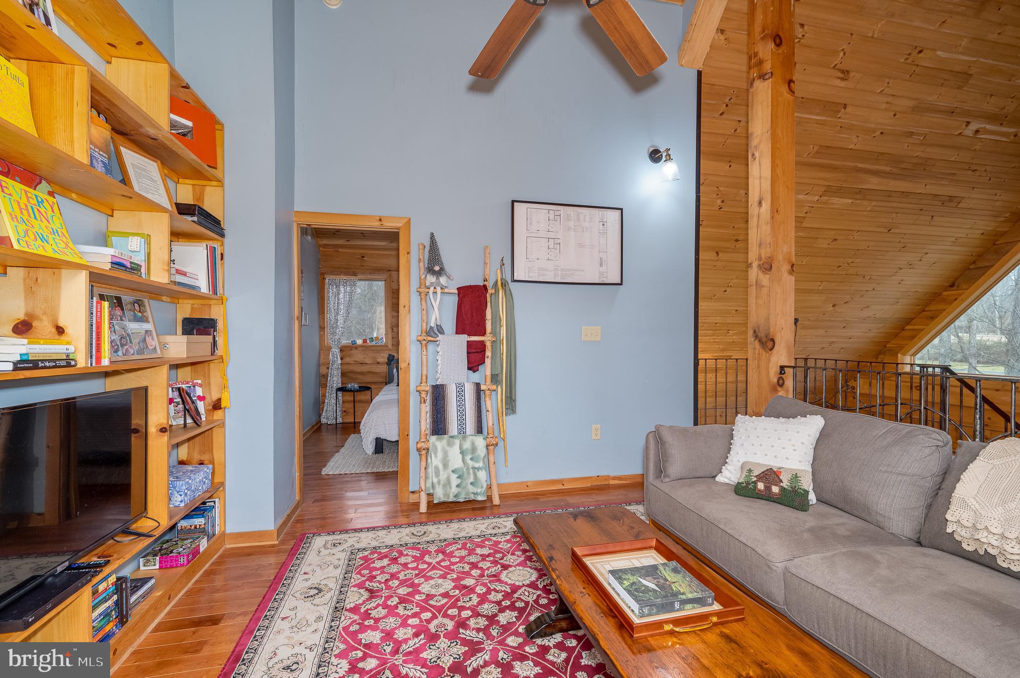 RIVERSIDE - Residential