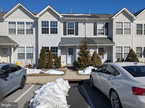 25 MILLSTREAM ROAD PINE HILL NJ 08021