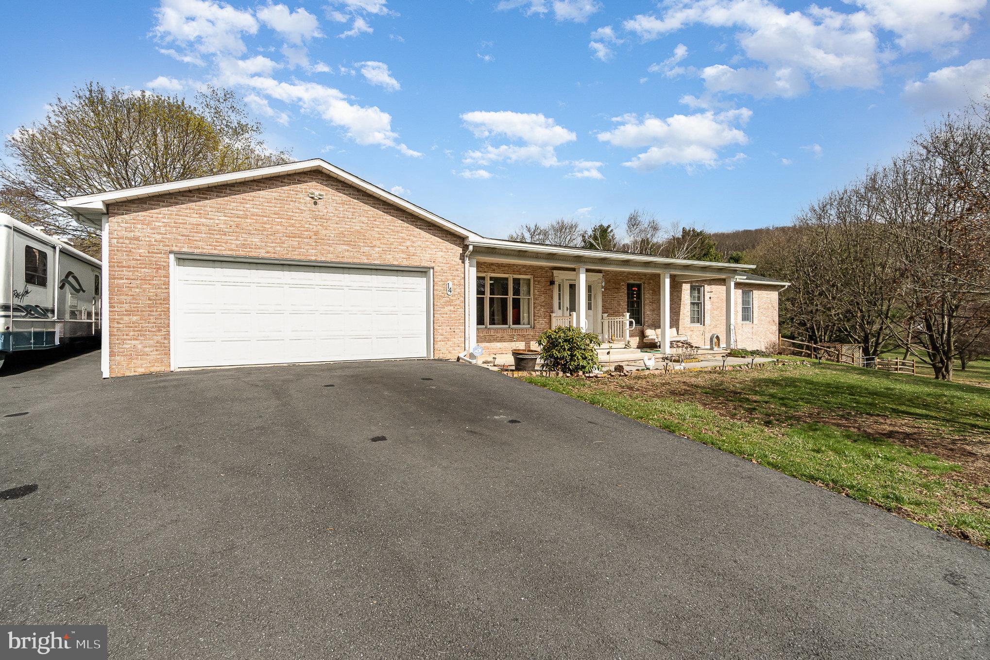 RINGTOWN - Residential
