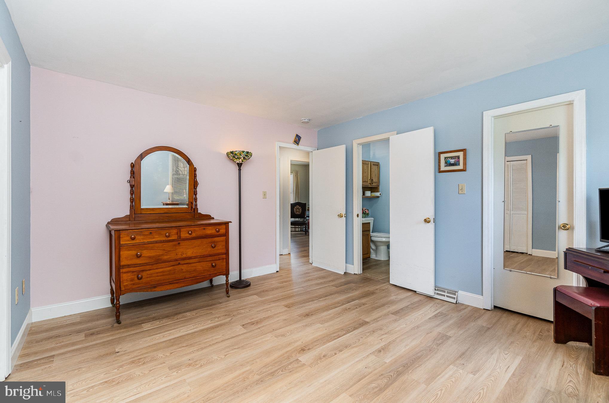 RINGTOWN - Residential