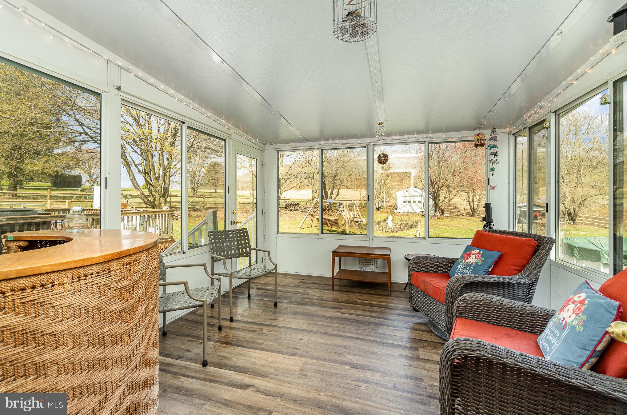 RINGTOWN - Residential