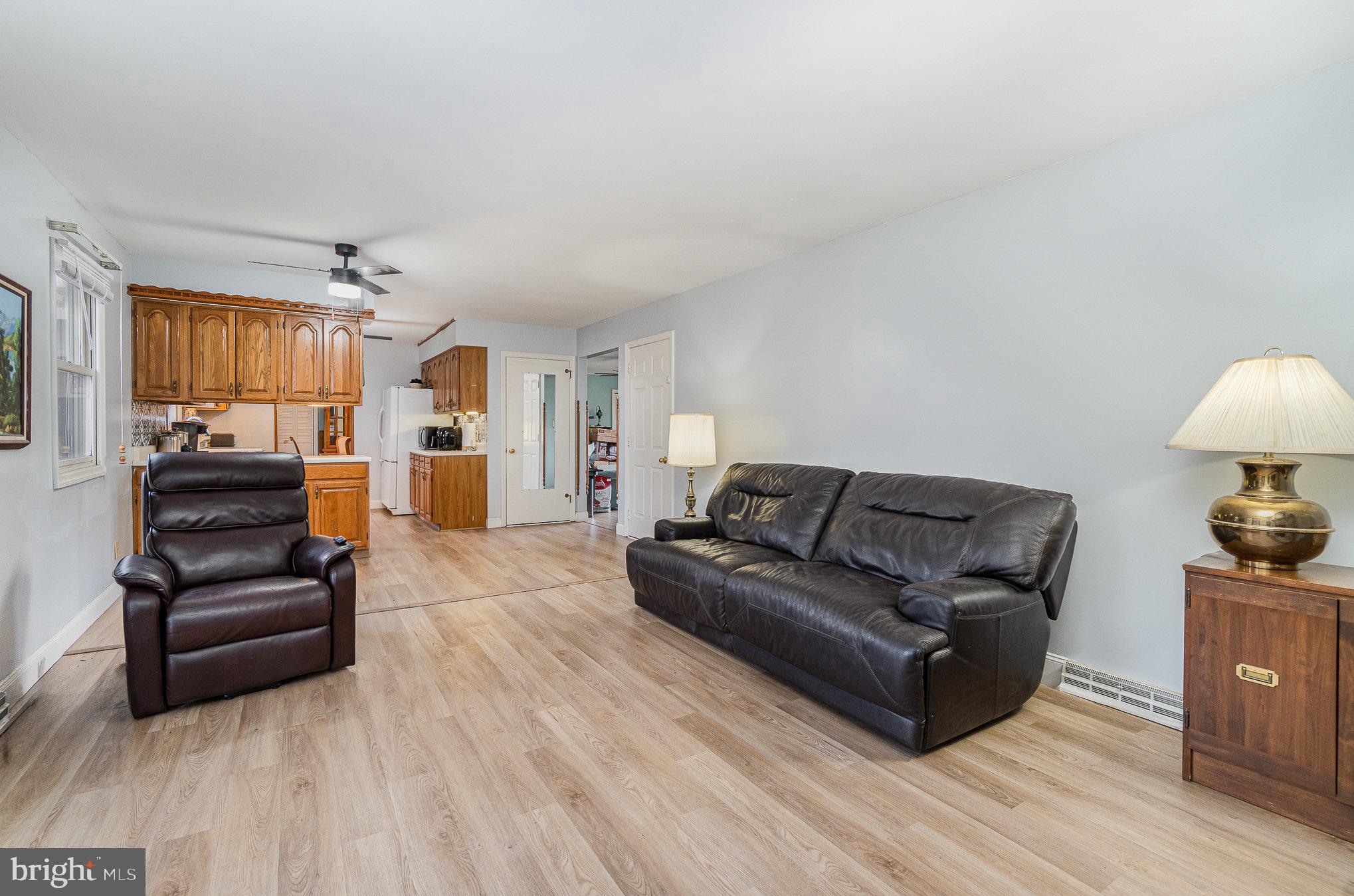 RINGTOWN - Residential