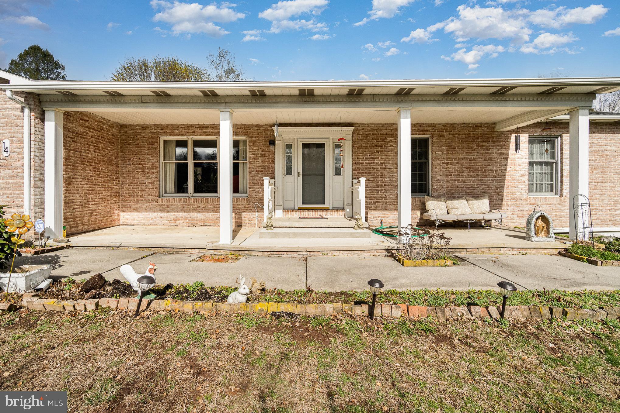 RINGTOWN - Residential